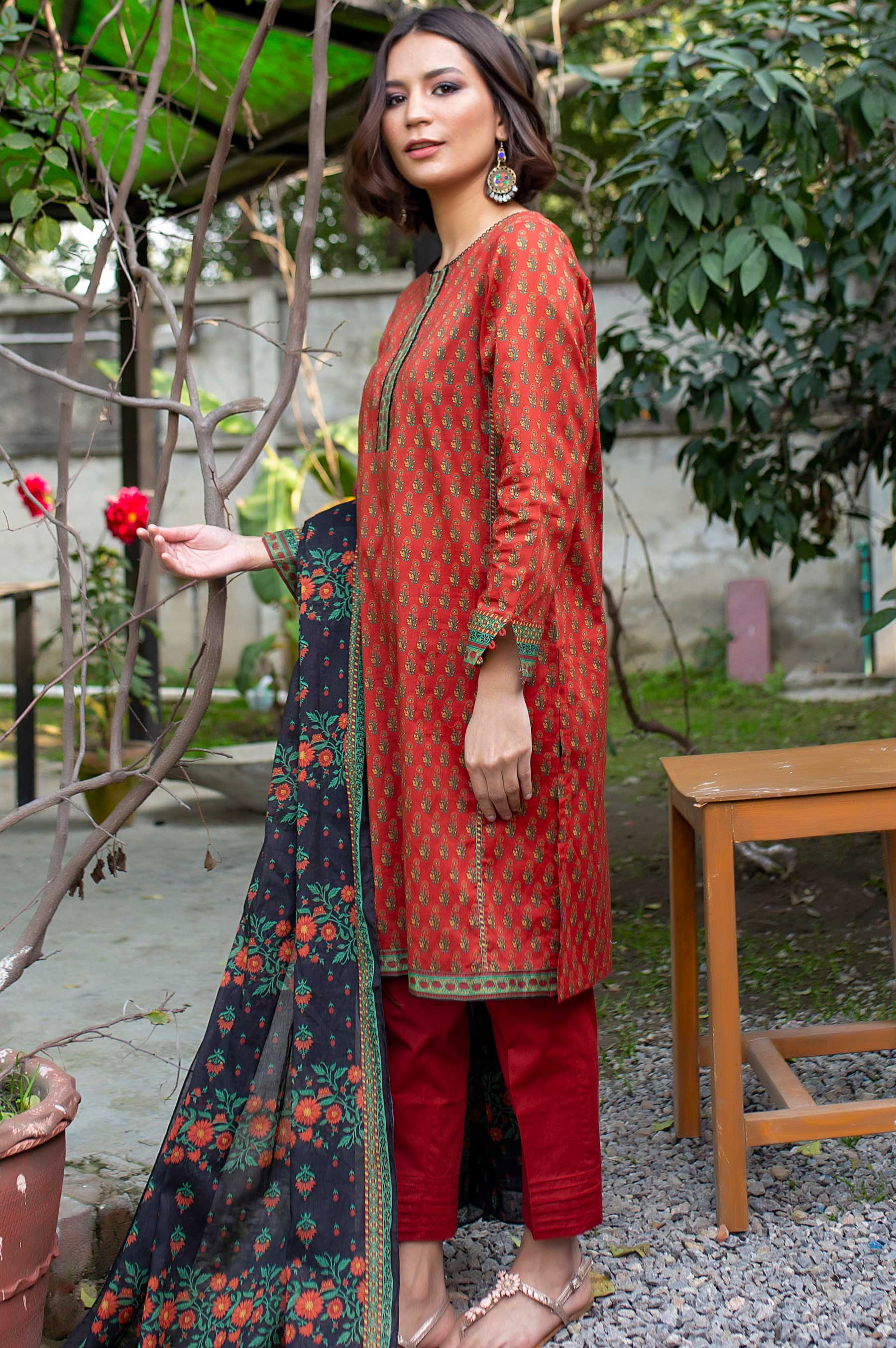 Stitched 3 Piece Digital Printed Doria Lawn Suit - Image 4