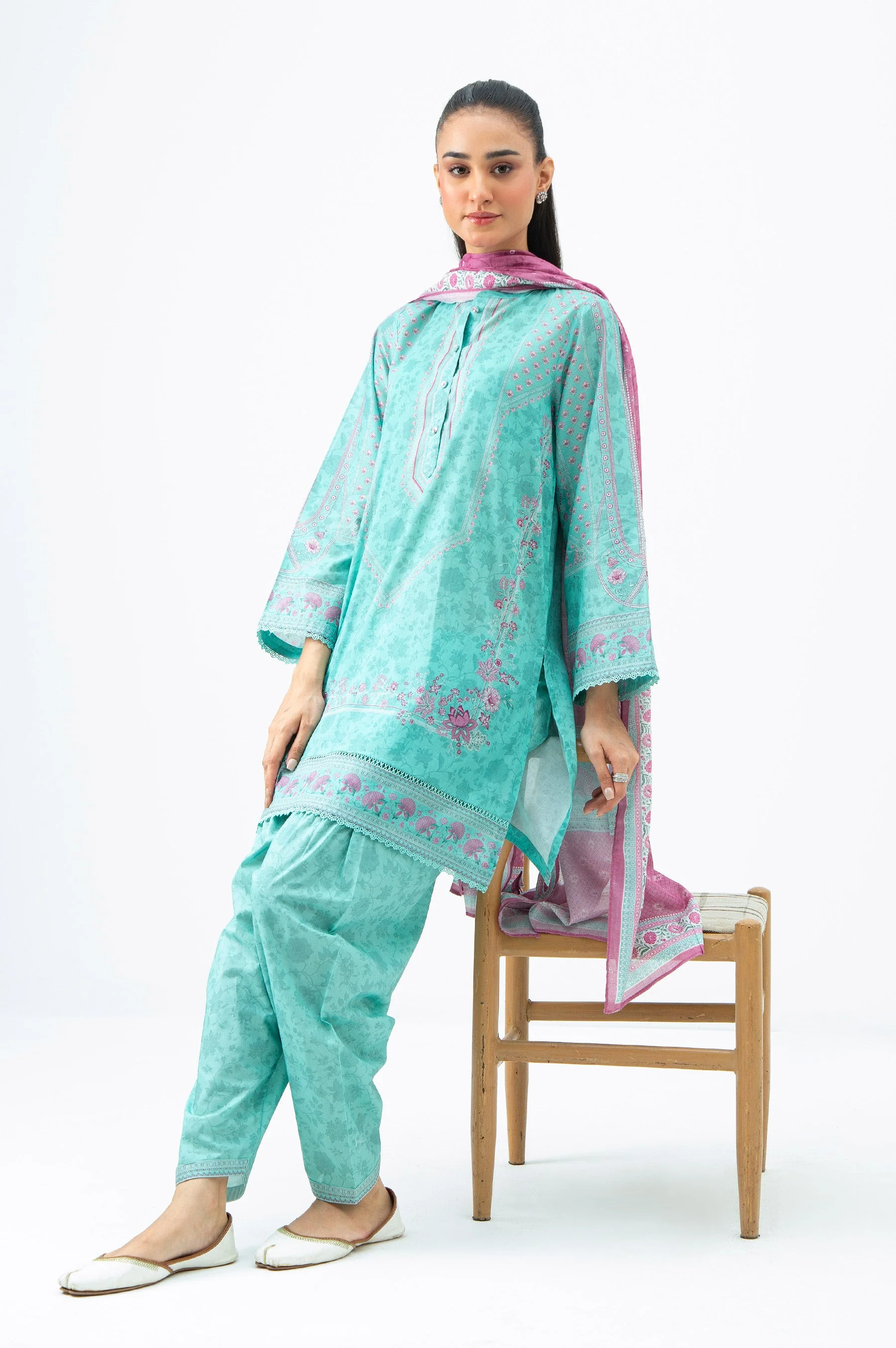 STITCHED PRINTED LAWN SUIT (FACTORY E-OUTLET) - Image 3