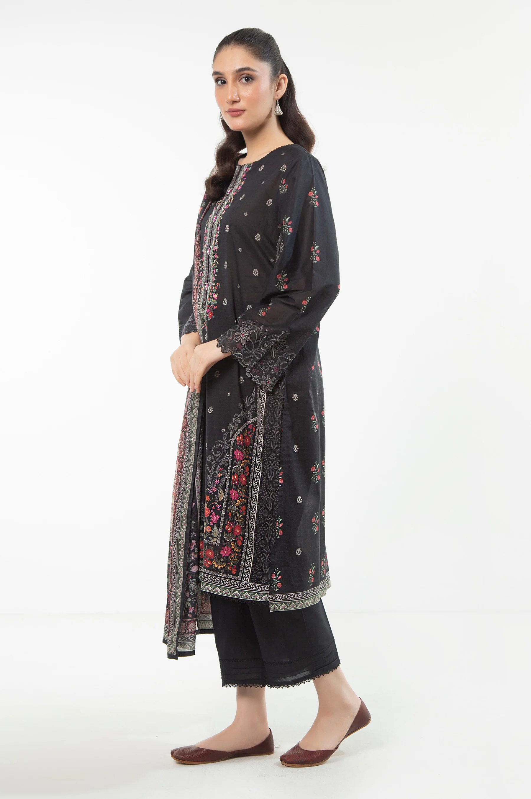 STITCHED PRINTED LAWN SUIT - Image 4