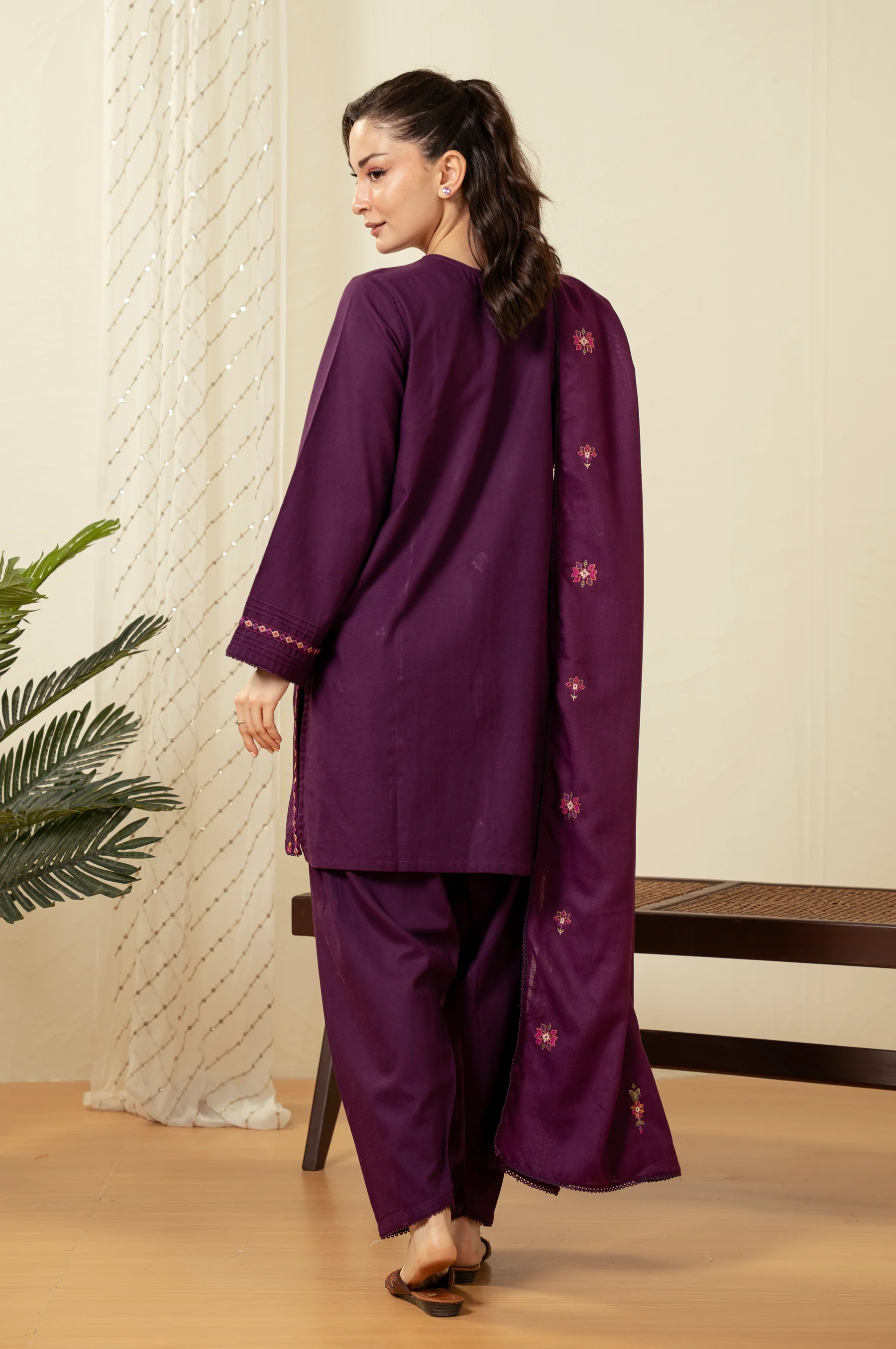 STITCHED DYED EMBROIDERED SUIT - Image 5