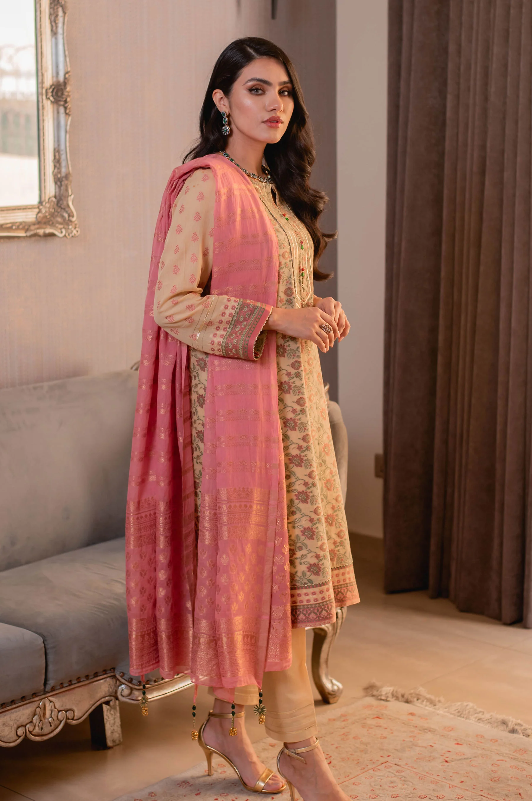Stitched 3 Piece Jacquard Suit - Image 3