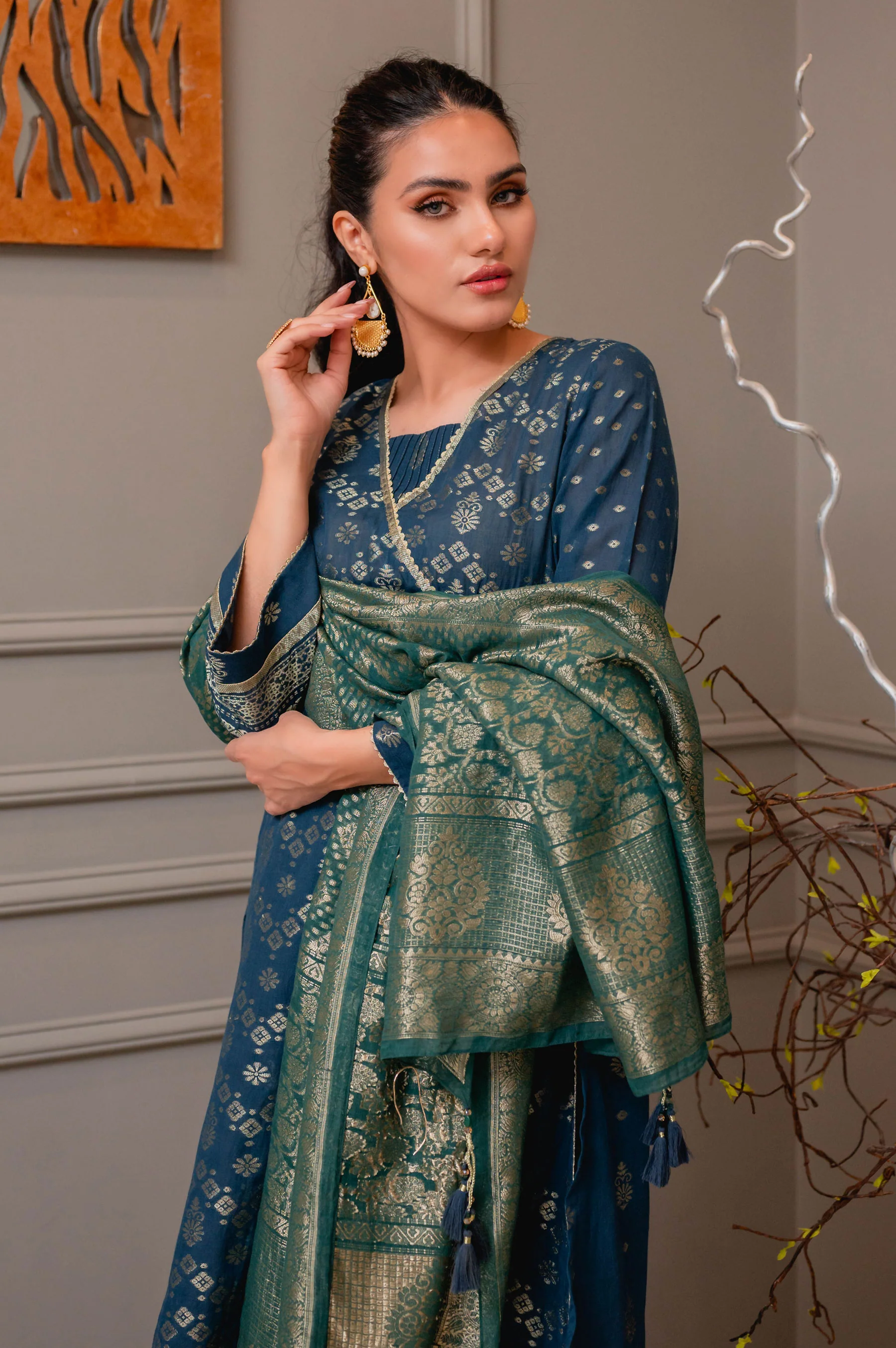 Stitched 3 Piece Jacquard Suit - Image 6