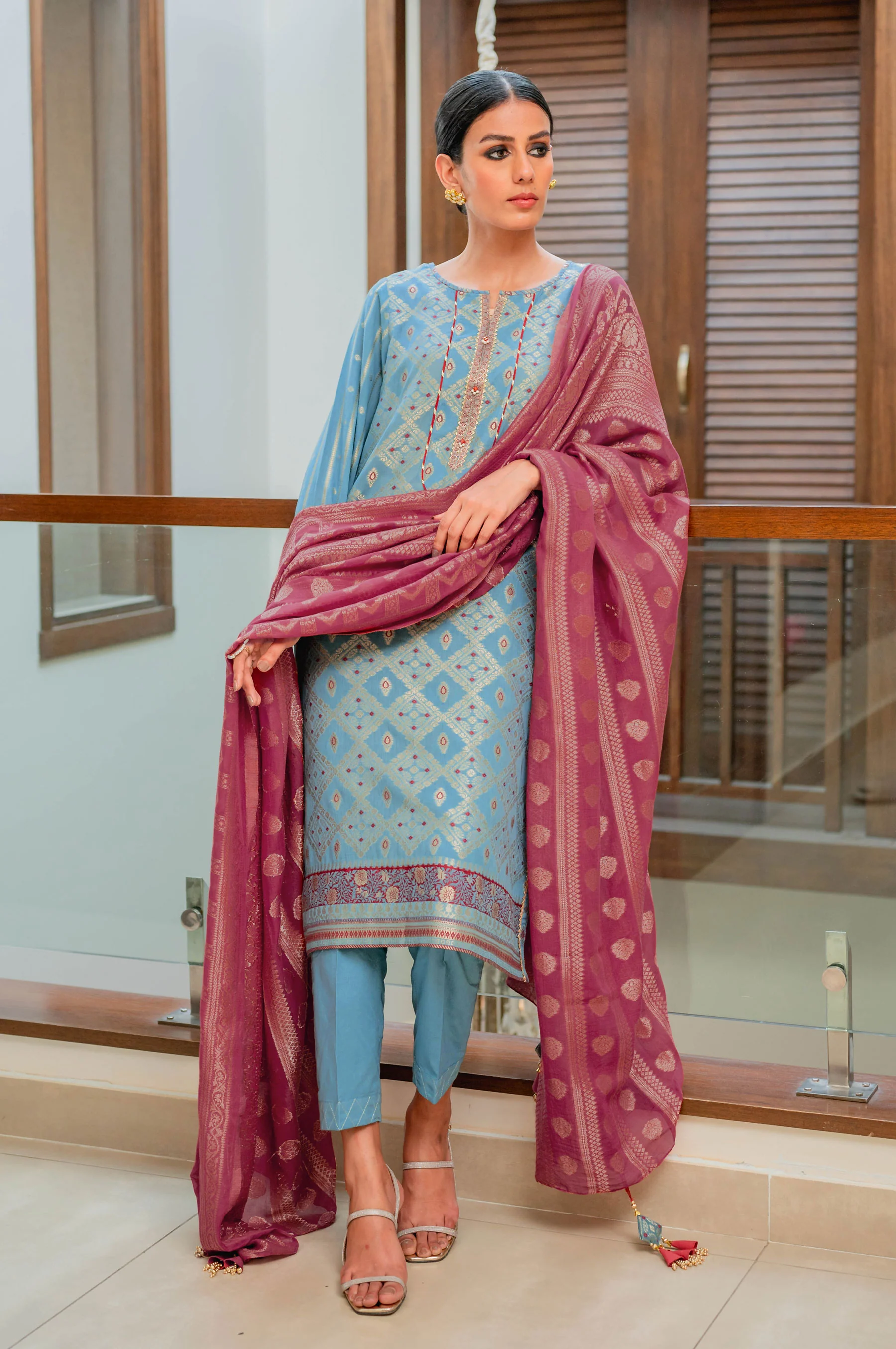 Stitched 3 Piece Jacquard Suit - Image 3