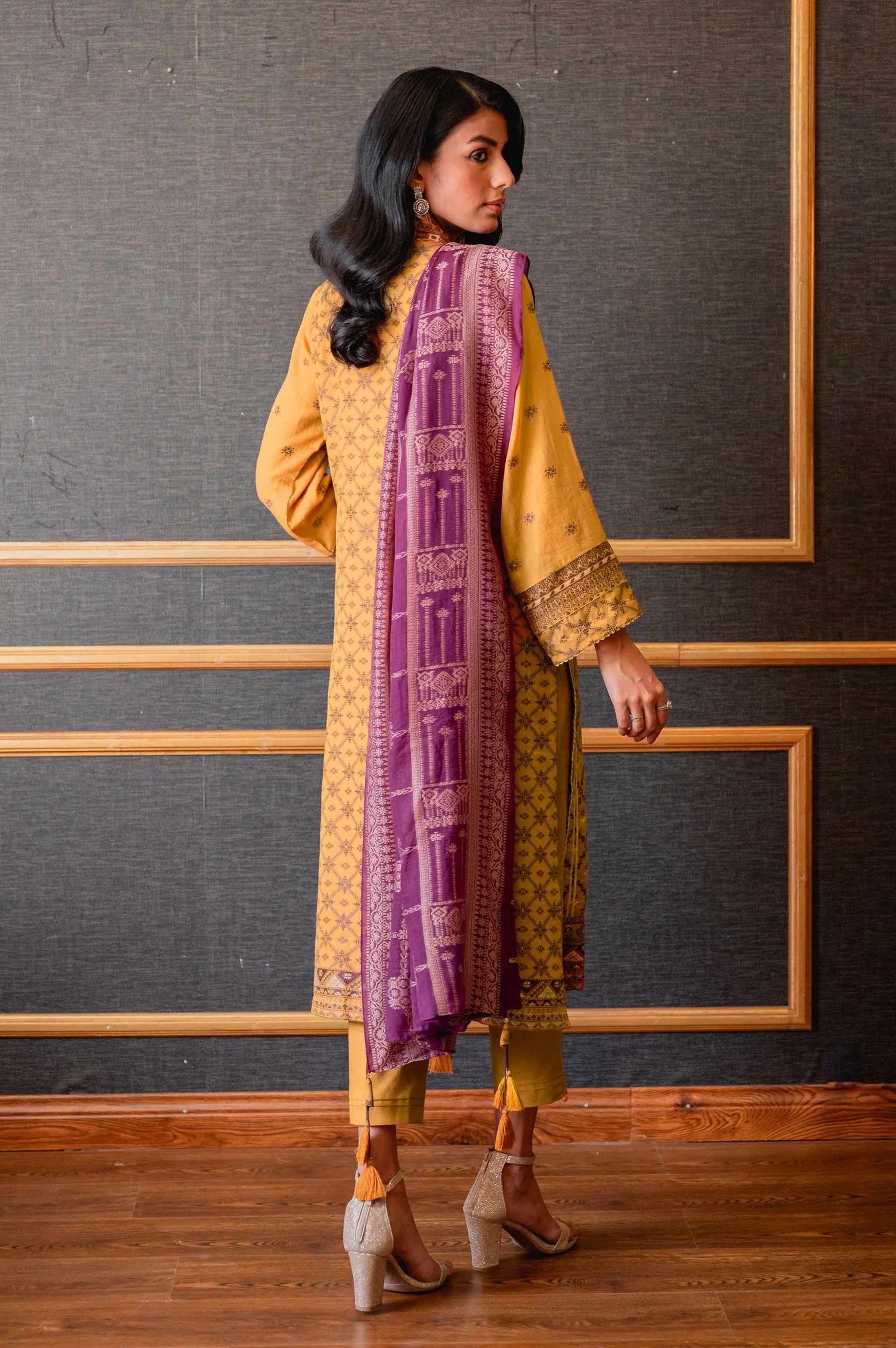 Stitched 3 Piece Jacquard Suit - Image 2