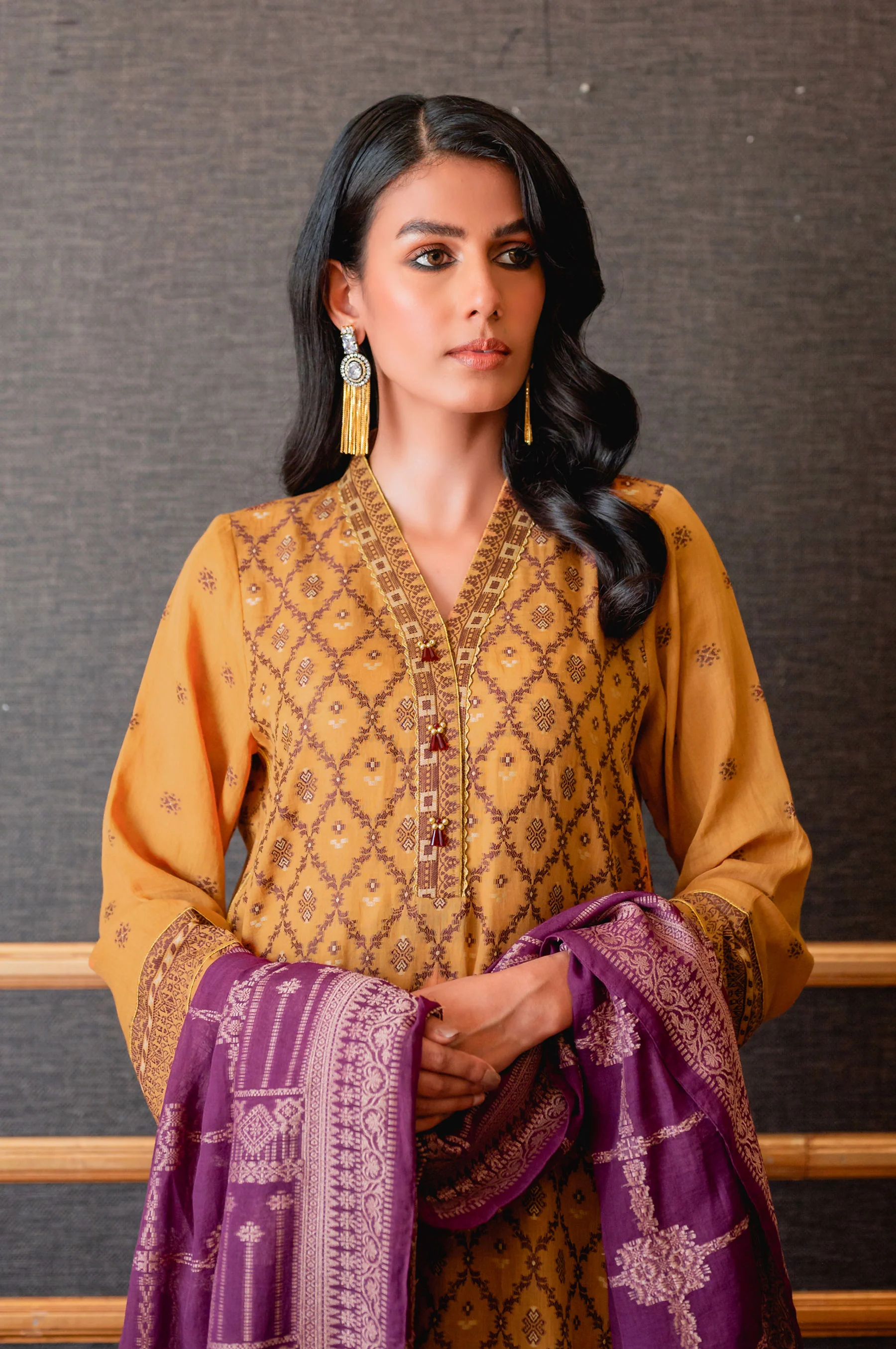 Stitched 3 Piece Jacquard Suit - Image 3