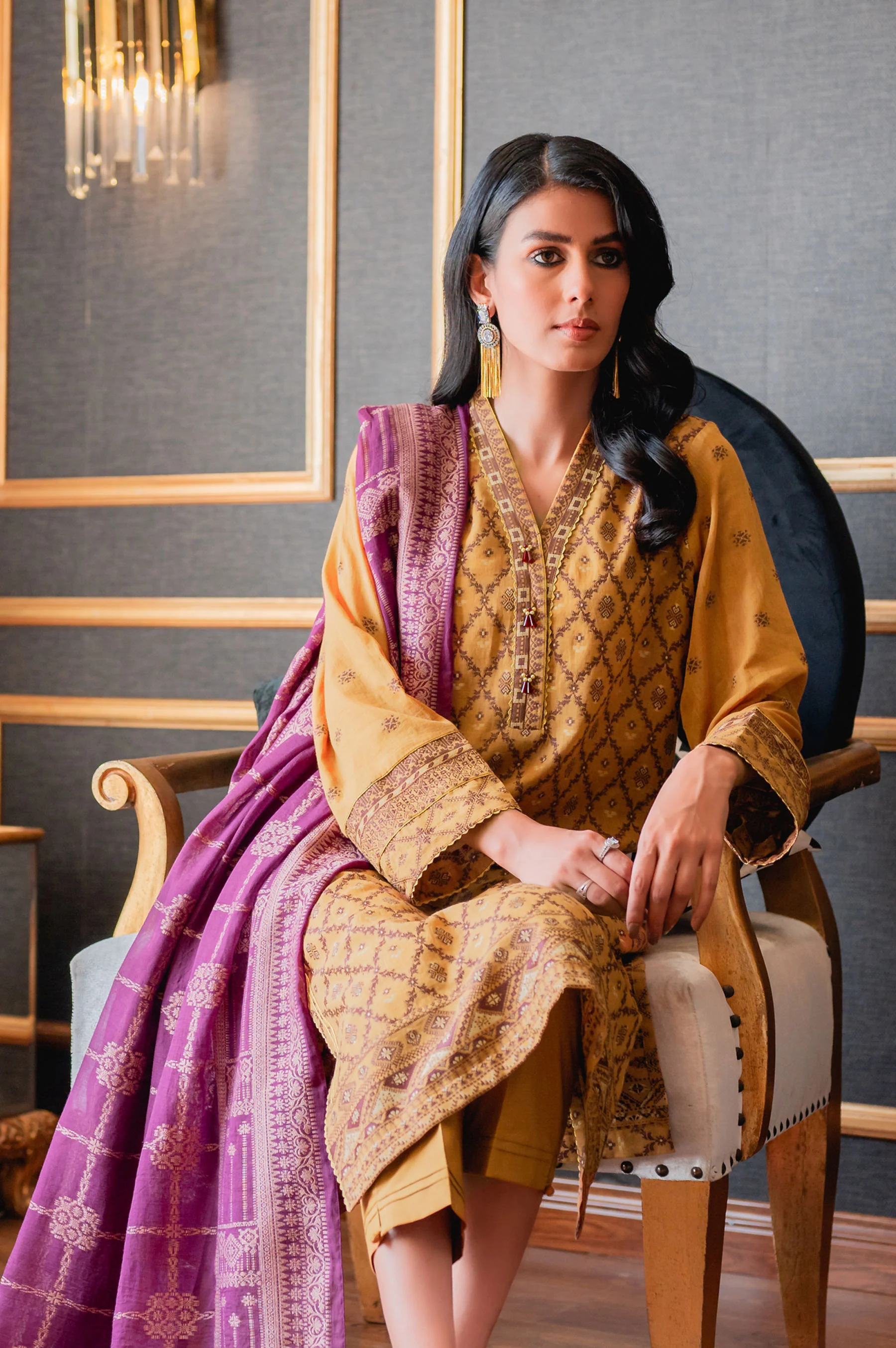 Stitched 3 Piece Jacquard Suit - Image 5