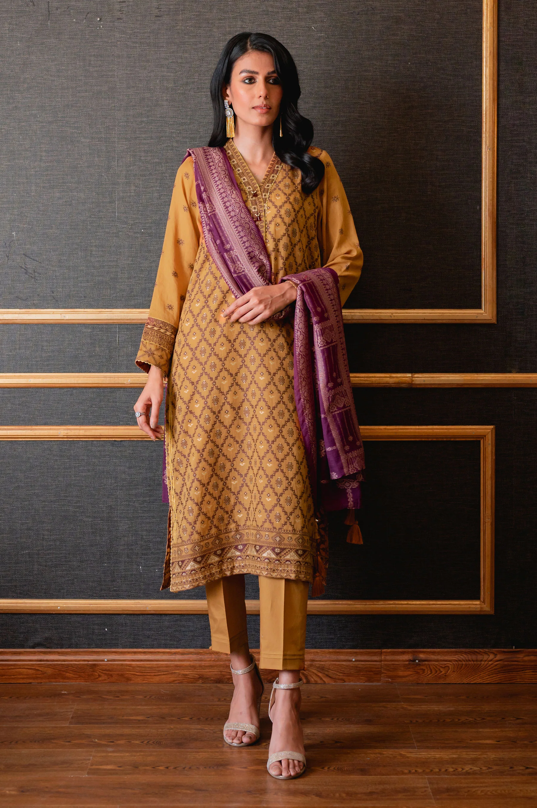 Stitched 3 Piece Jacquard Suit - Image 6