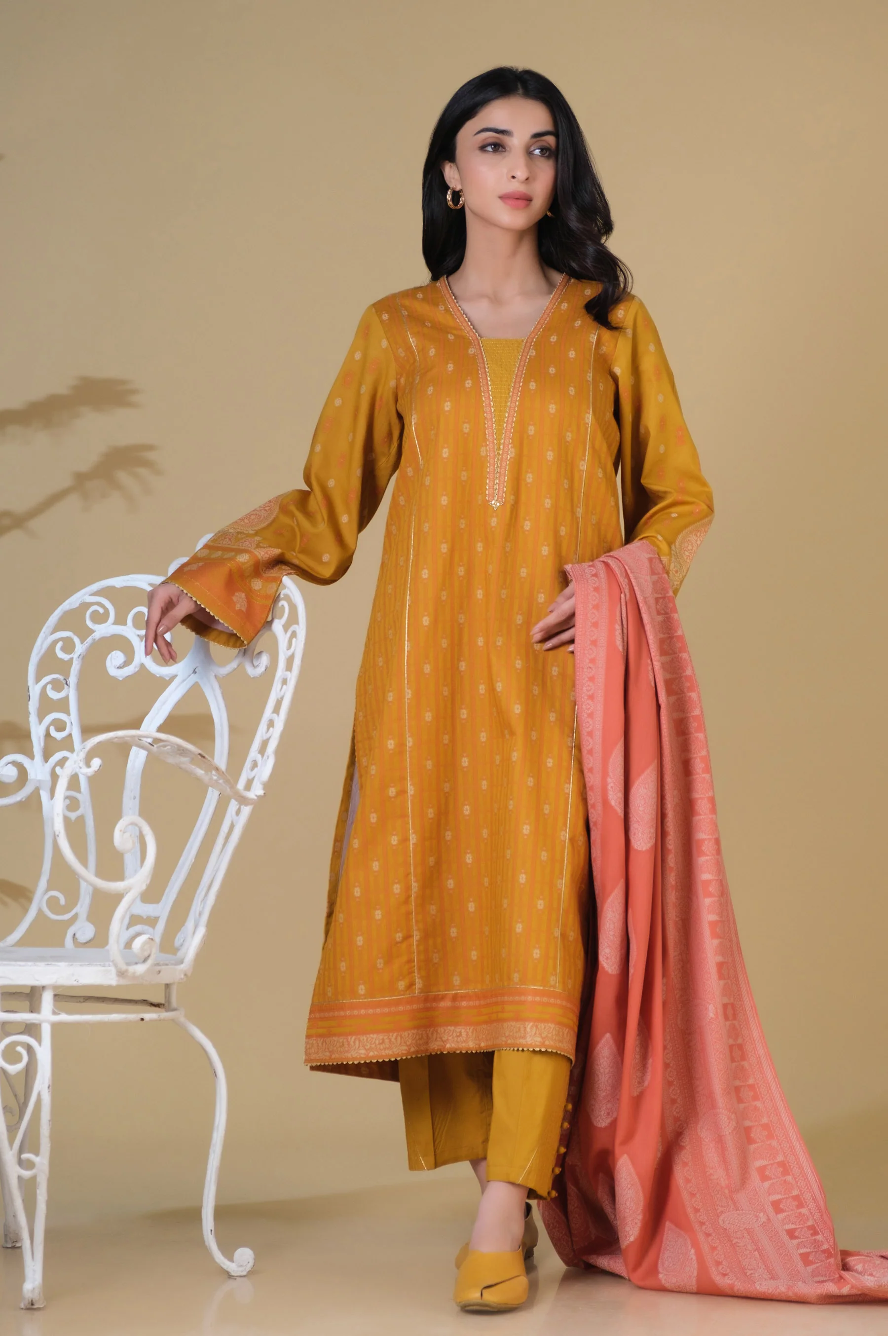 Stitched 3 Pieces Dyed Jacquard Suit - Image 5
