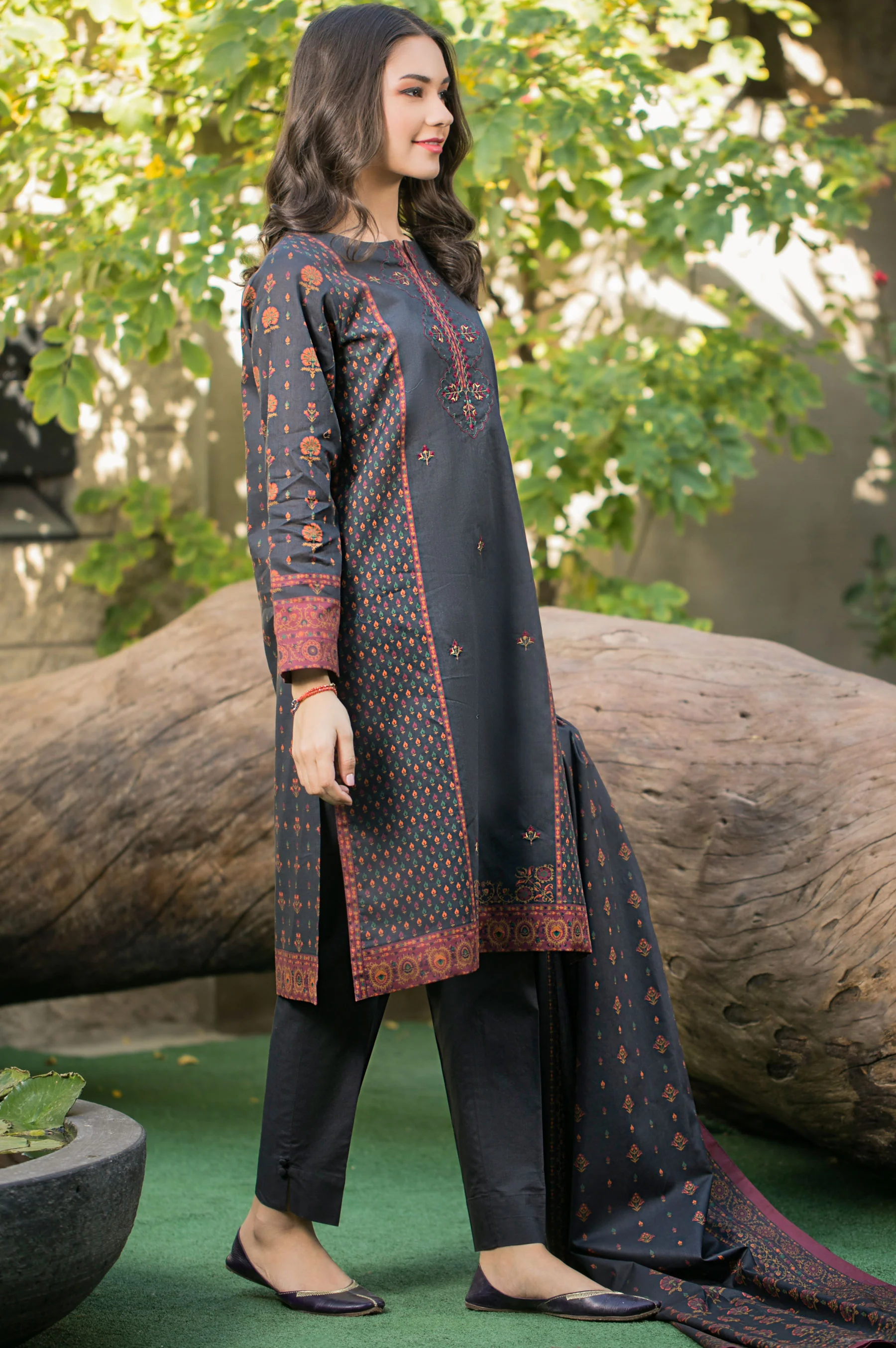 Stitched 3 Piece Embroidered Cambric Suit - Image 5