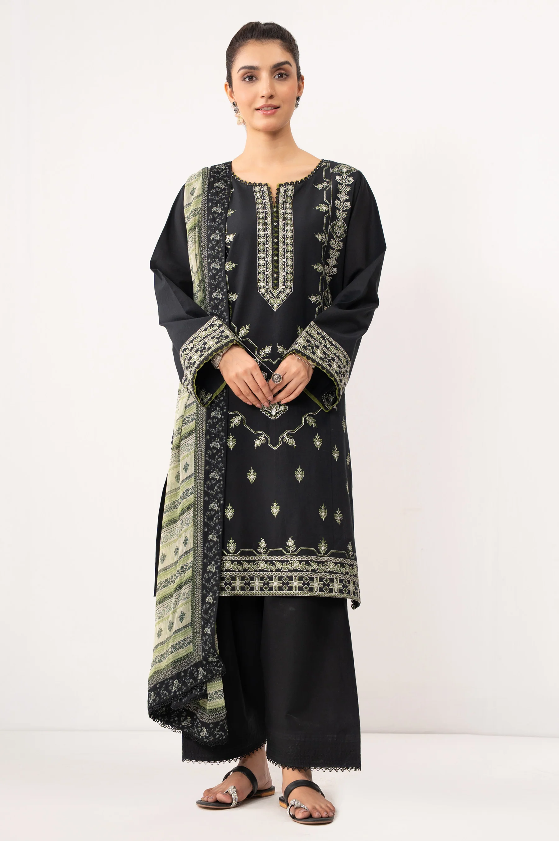 STITCHED EMBROIDERED CAMBRIC SUIT - Image 6