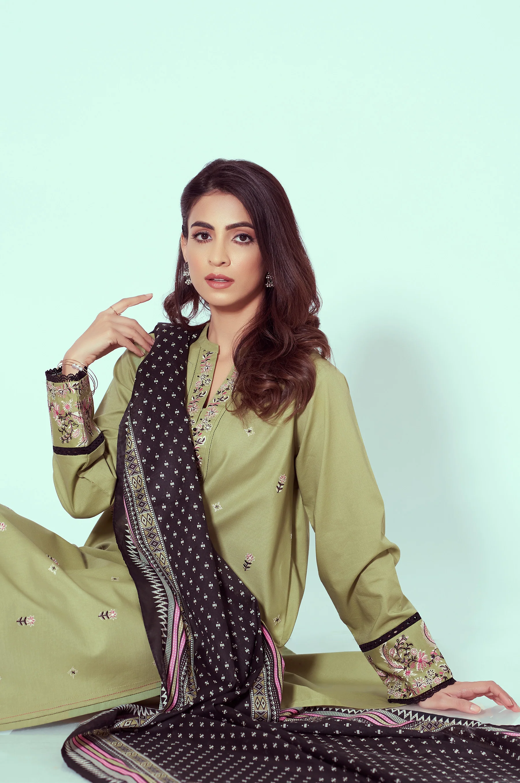 Stitched 3 Piece Embroidered Cambric with Chiffon Dupatta