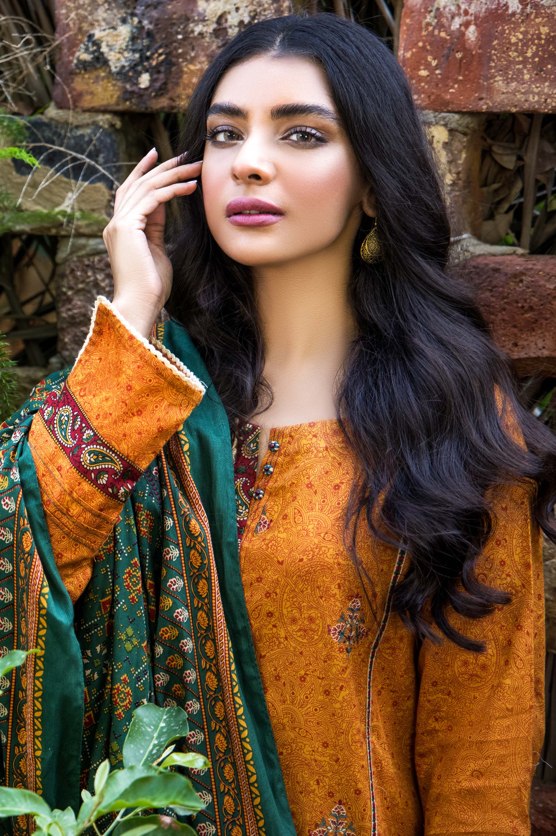 Stitched 3 Piece Embroidered Cottel Suit - Image 3