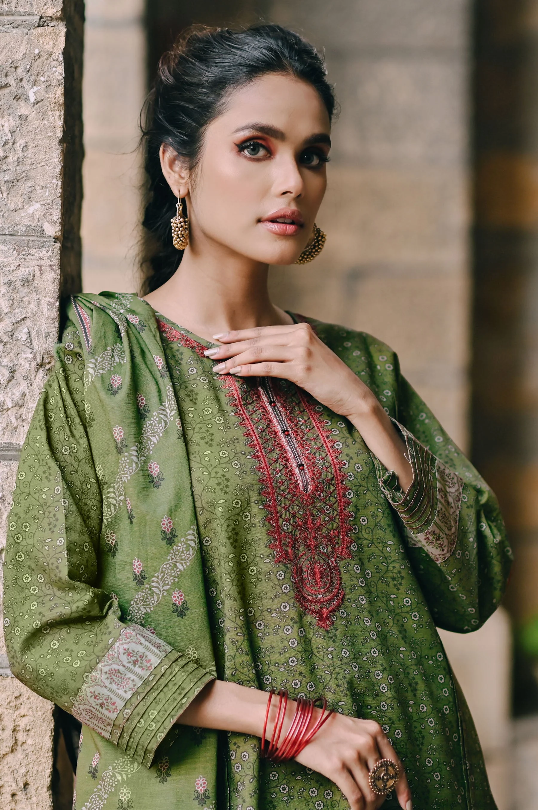 Stitched 3 Piece Embroidered Cottel Suit - Image 5