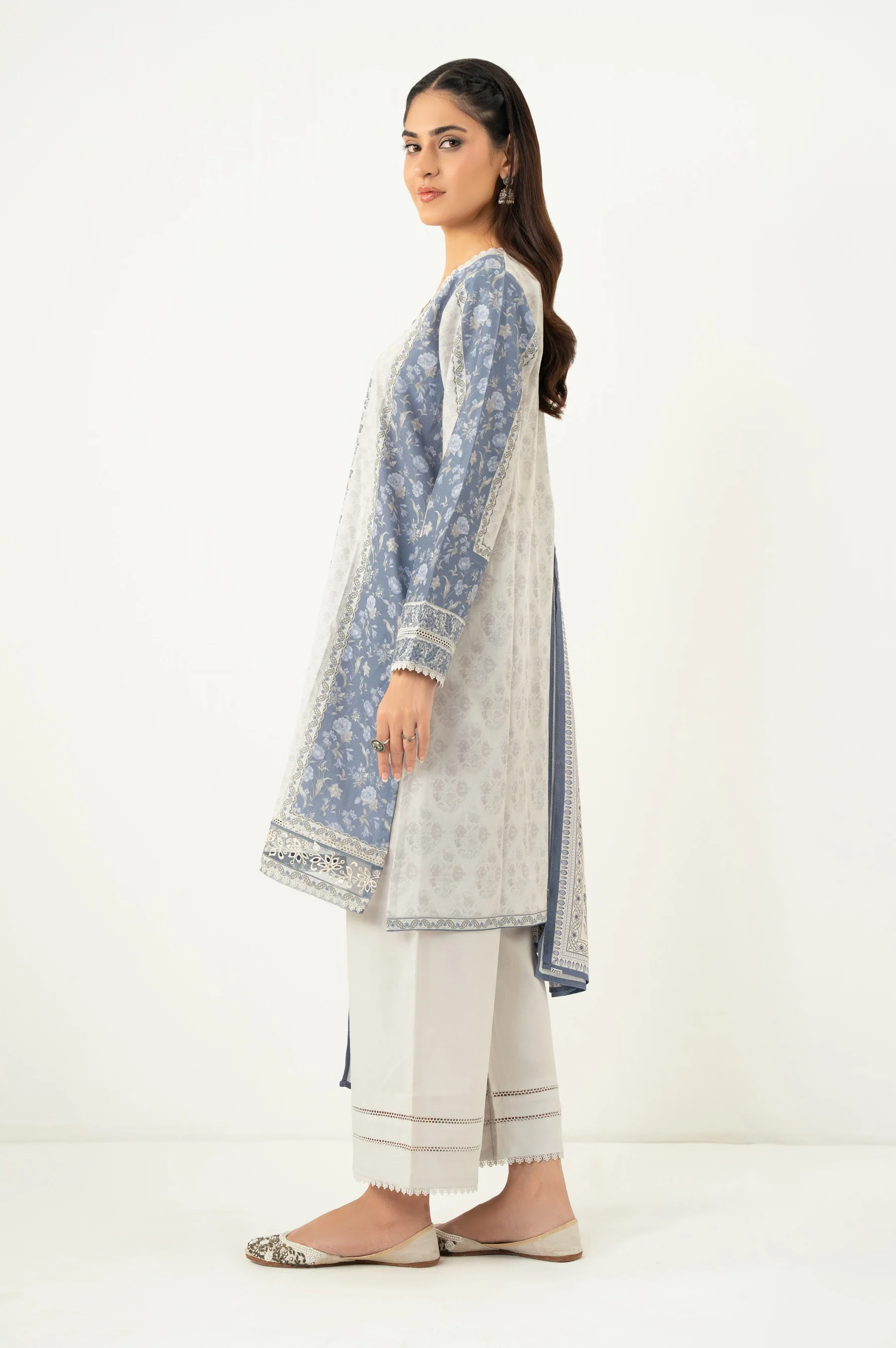 EMBROIDERED SUIT - Image 6