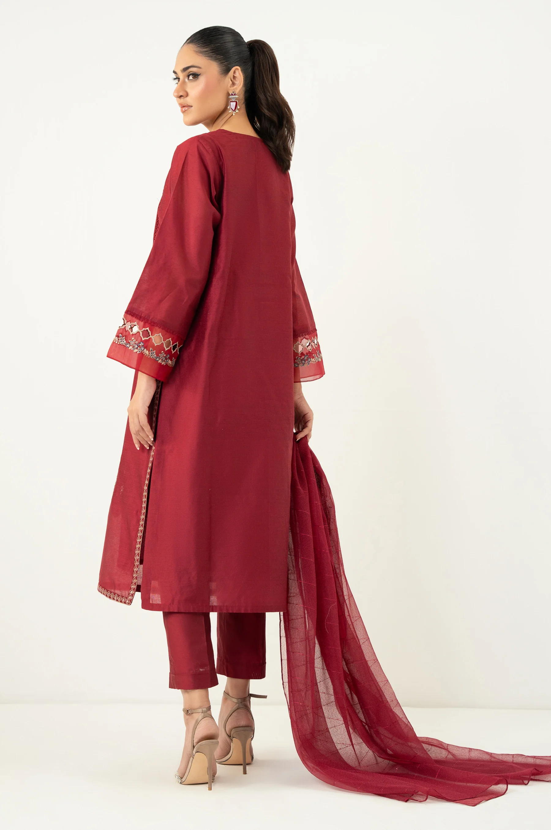EMBROIDERED SUIT - Image 5