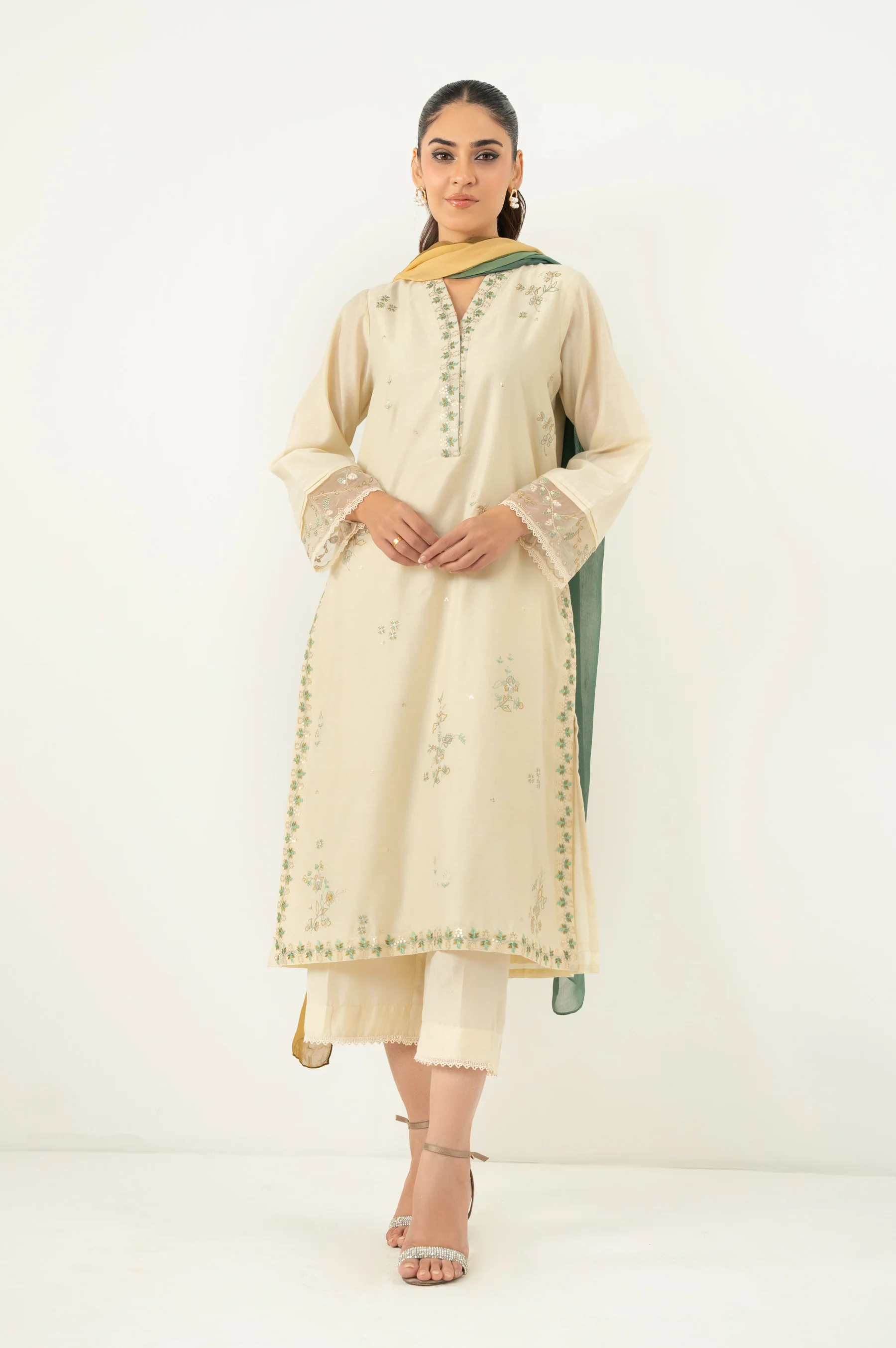 EMBROIDERED SUIT