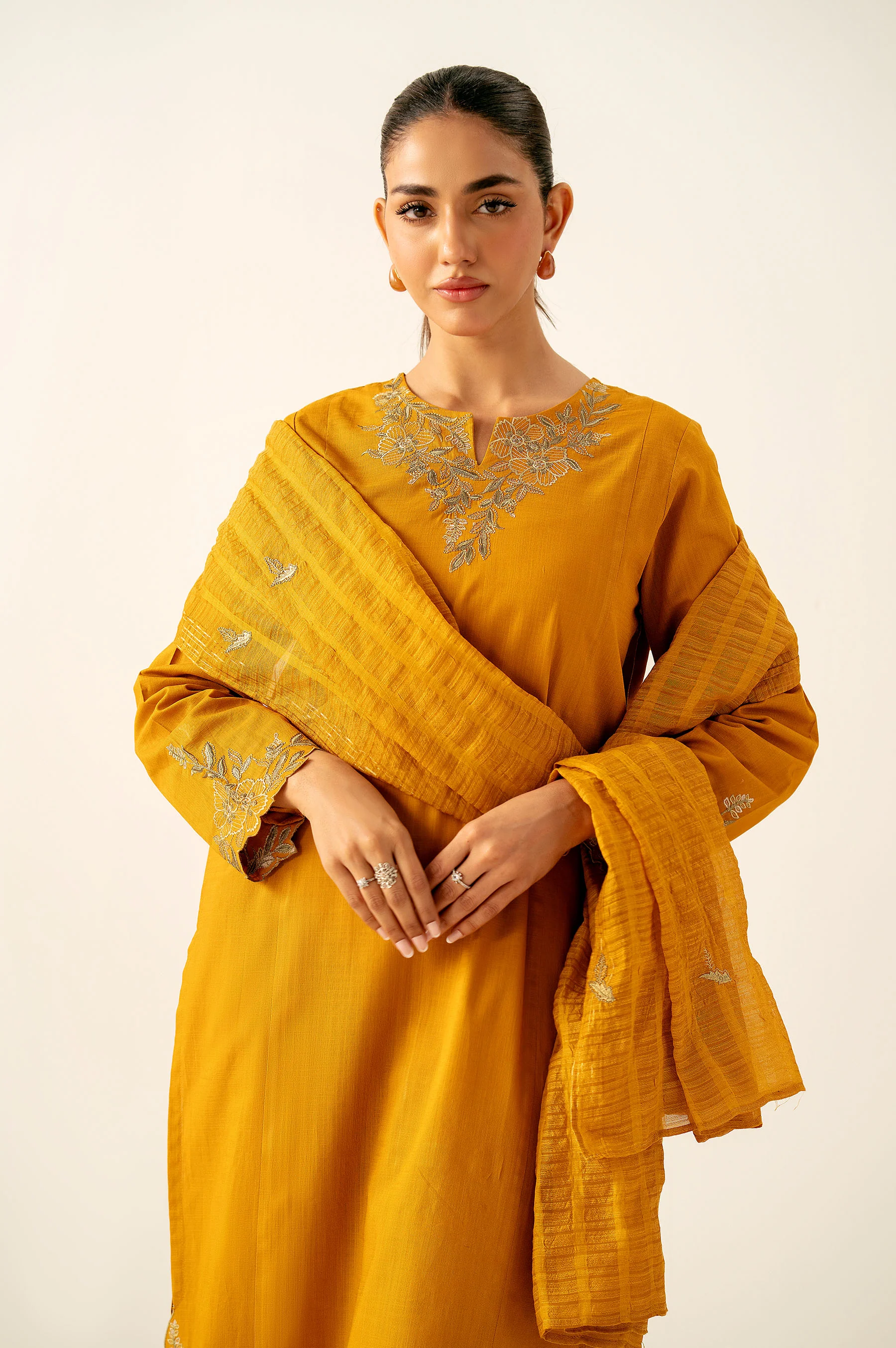 Stitched 3 Piece Embroidered Cotton Slub Suit - Image 5