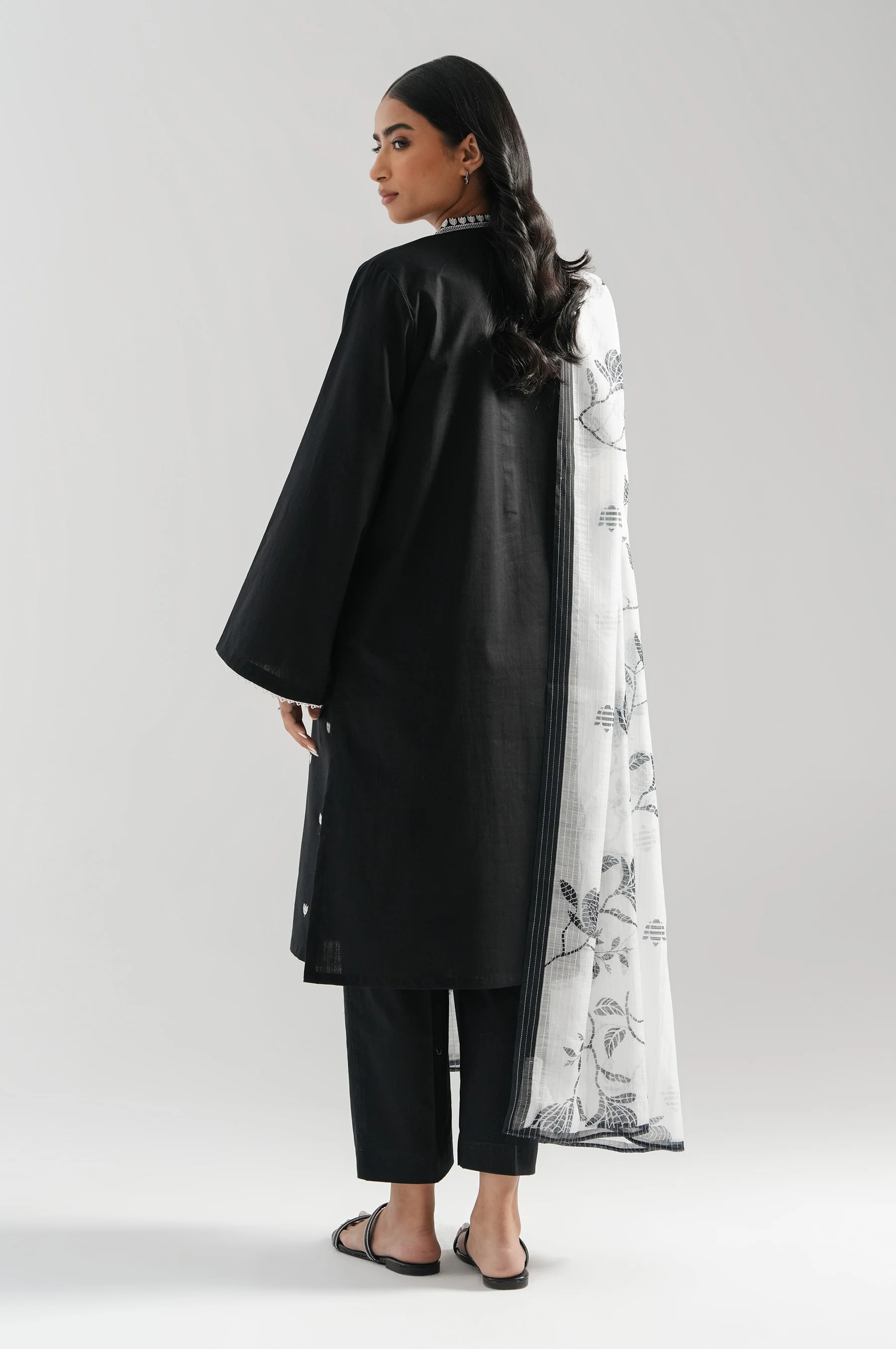 STITCHED EMBROIDERED COTTON SLUB SUIT - Image 4