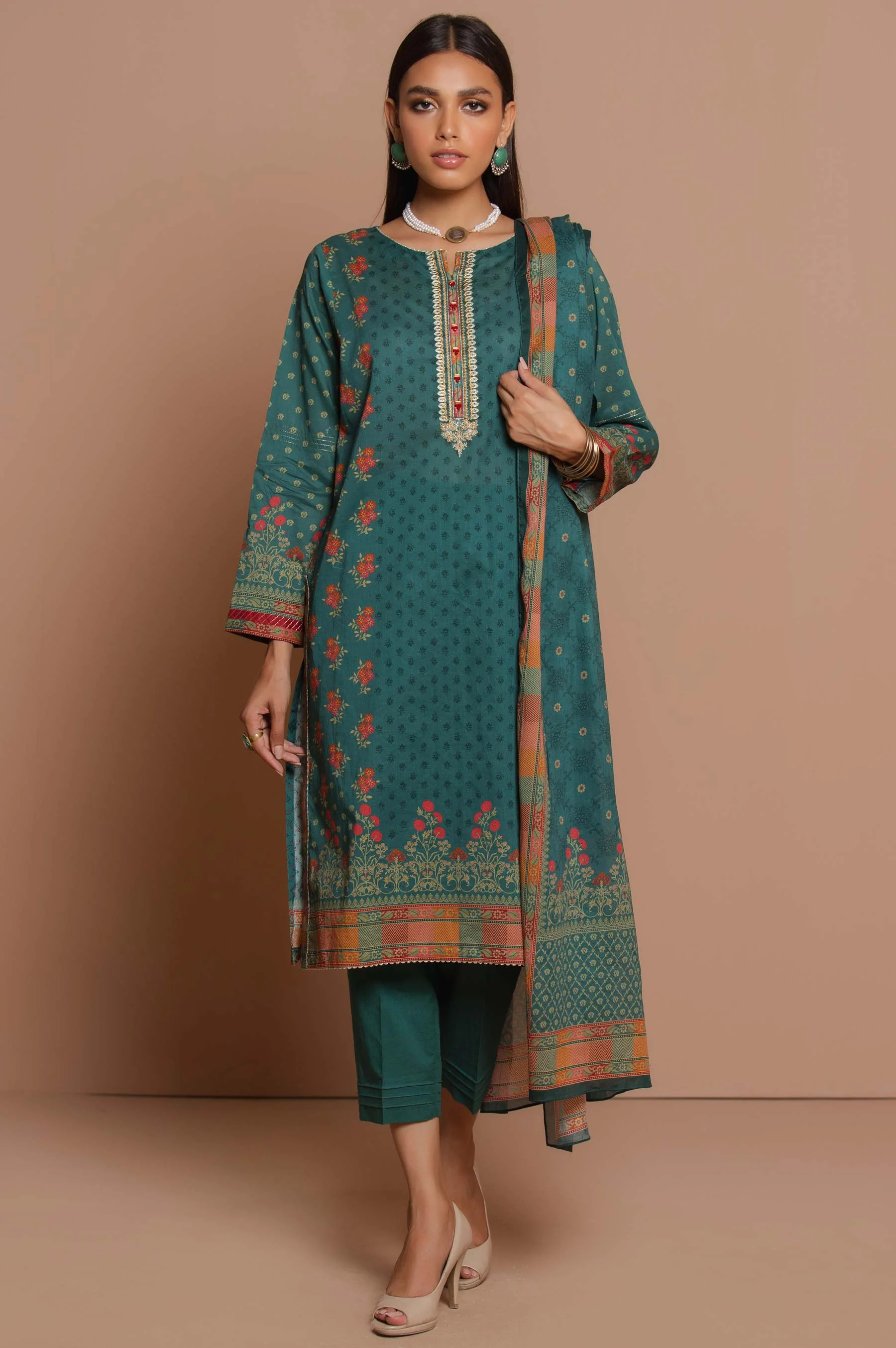 Stitched 3 Piece Embroidered Doria Lawn with Voile Slub Suit - Image 4