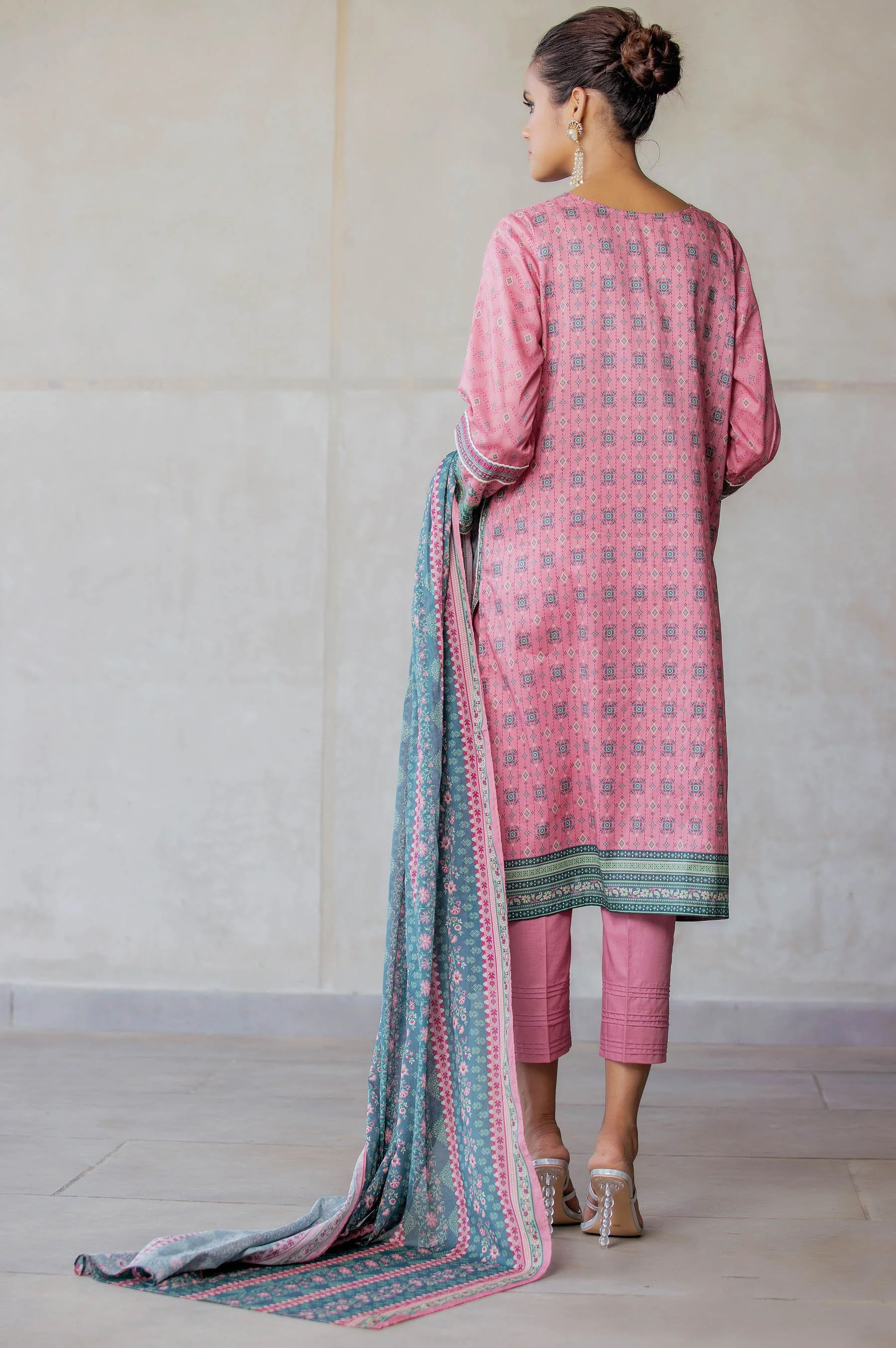 Stitched 3 Piece Embroidered Doria Lawn with voile Slub Suit - Image 2