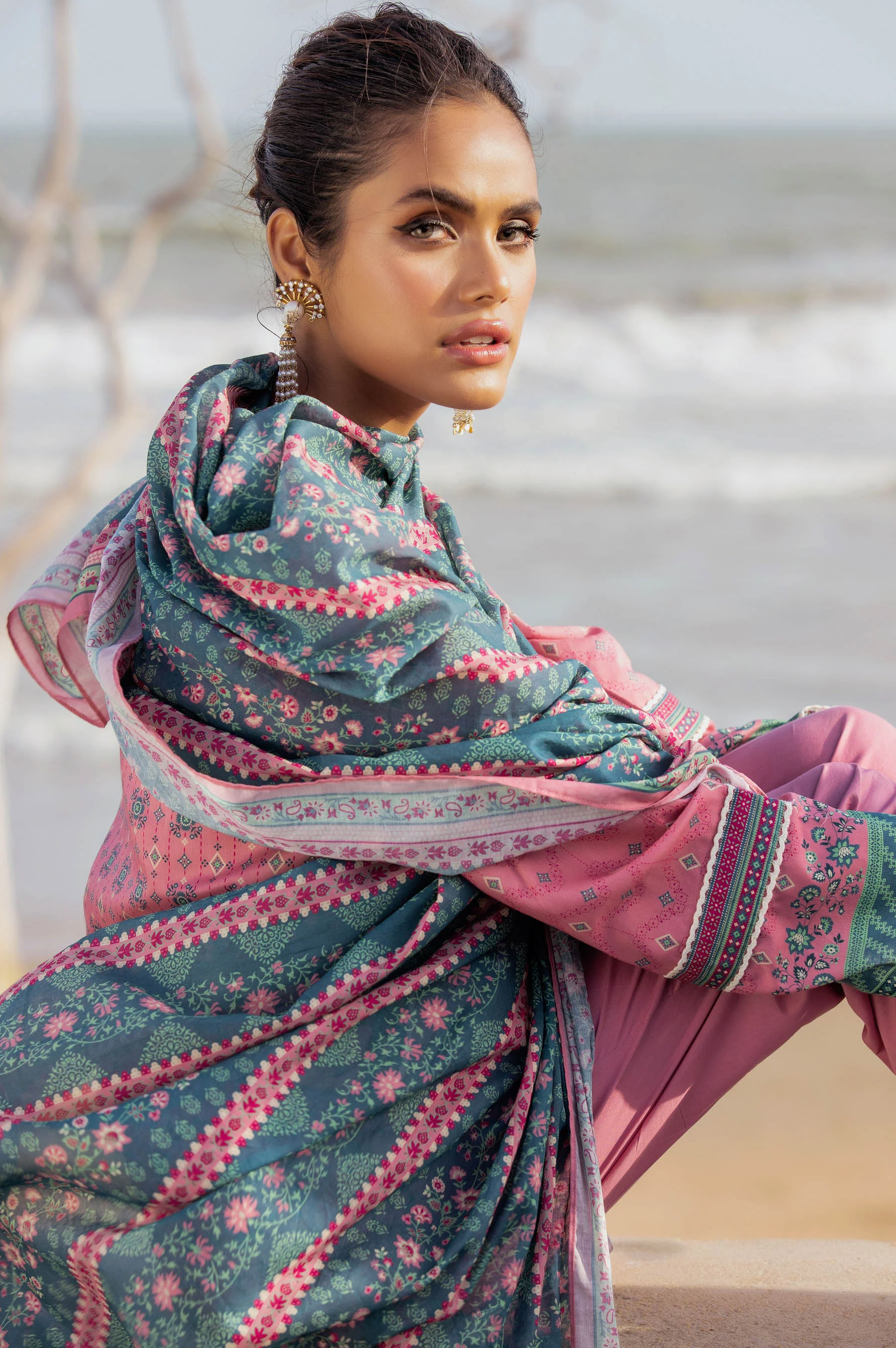Stitched 3 Piece Embroidered Doria Lawn with voile Slub Suit - Image 5