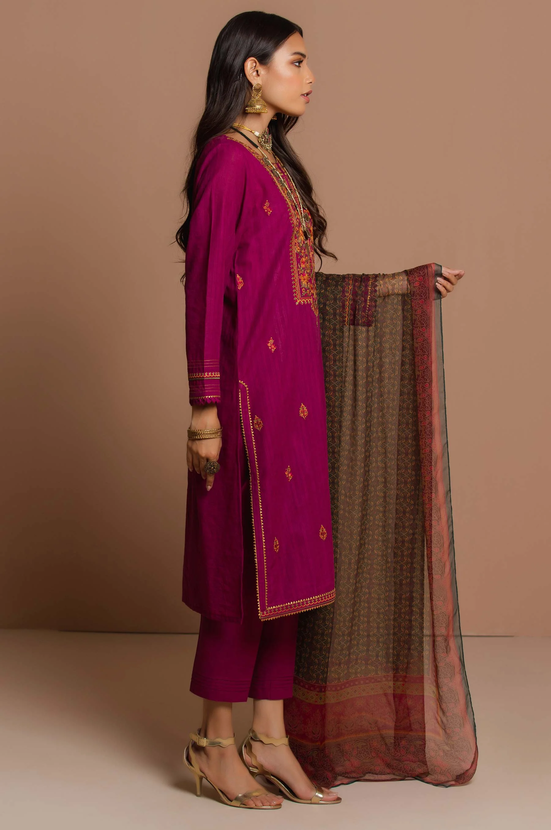 Stitched 3 Piece Doria Lawn Suit with Polyester Chiffon Dupatta - Image 5