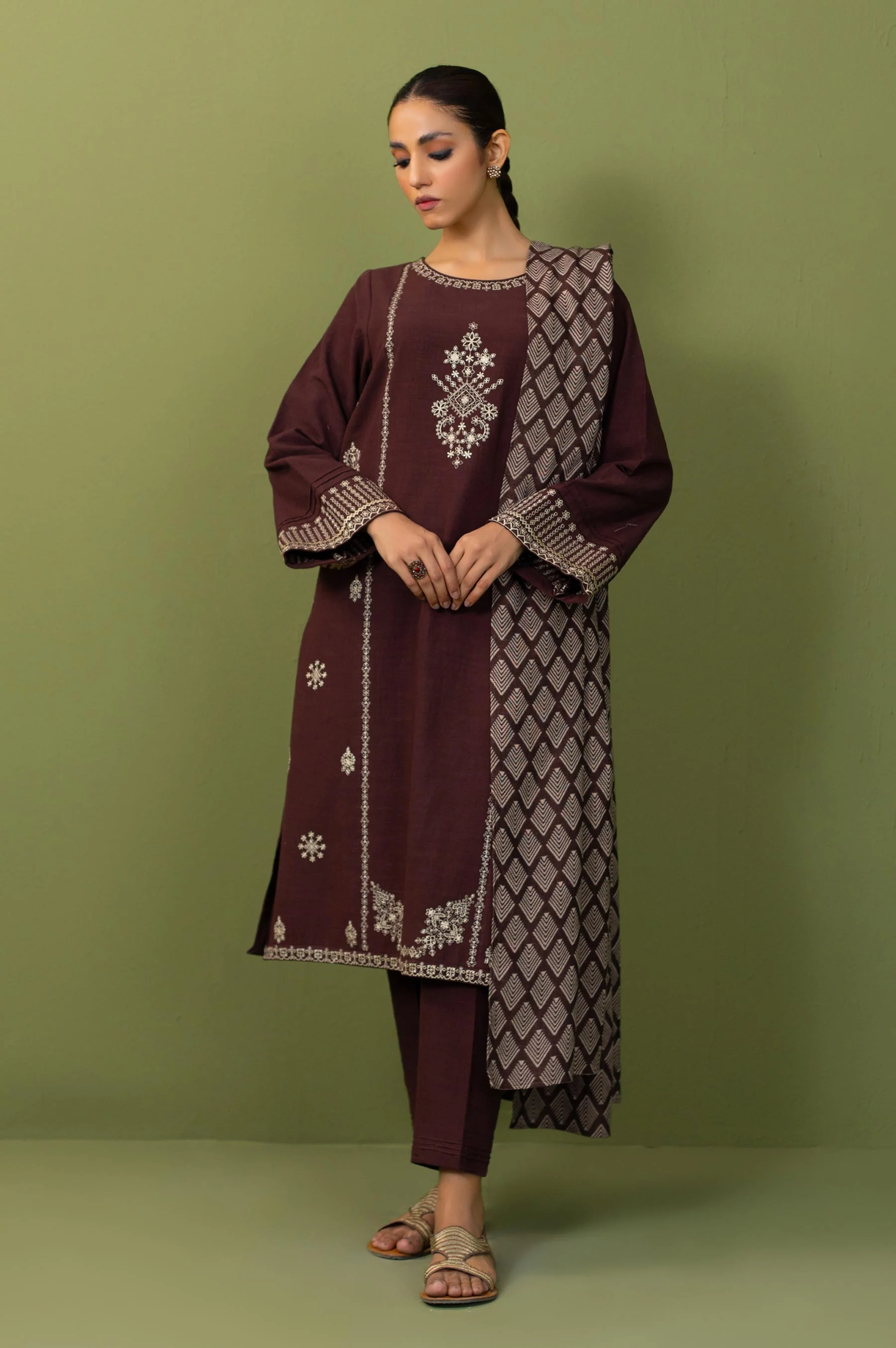 Stitched 3 Piece Embroidered Doria Suit - Image 6