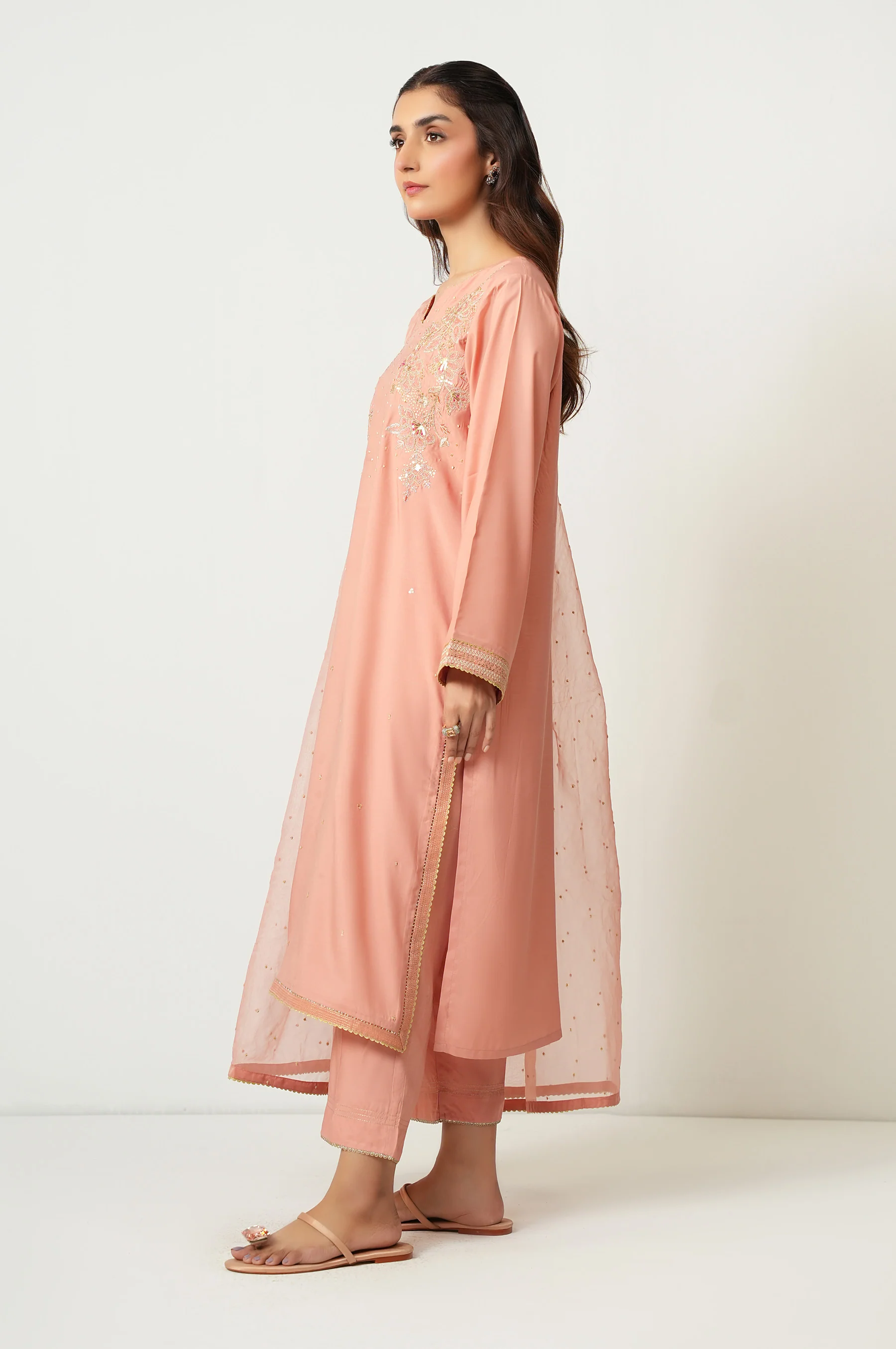 EMBROIDERED SUIT - Image 4