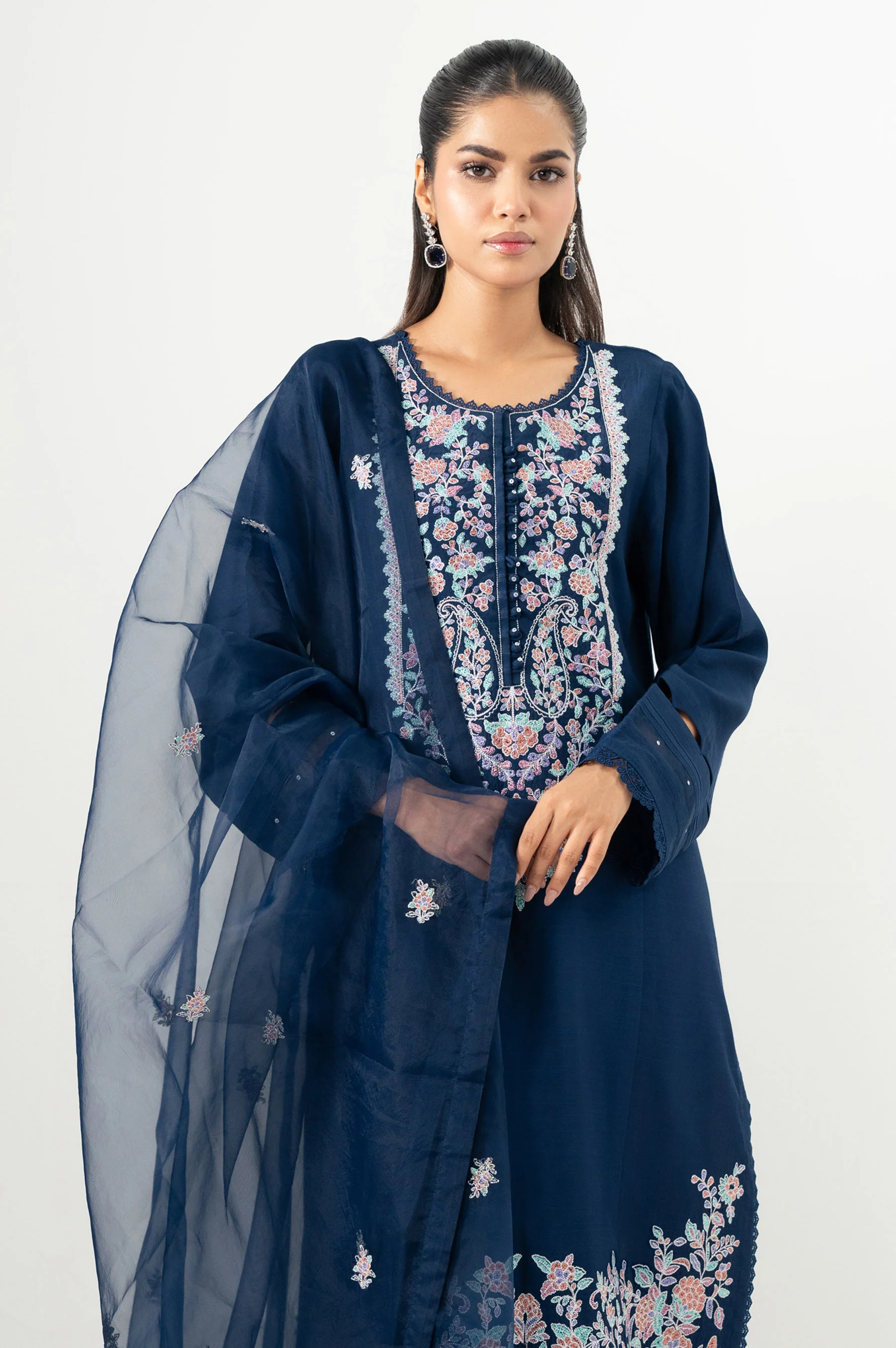 EMBROIDERED SUIT - Image 4