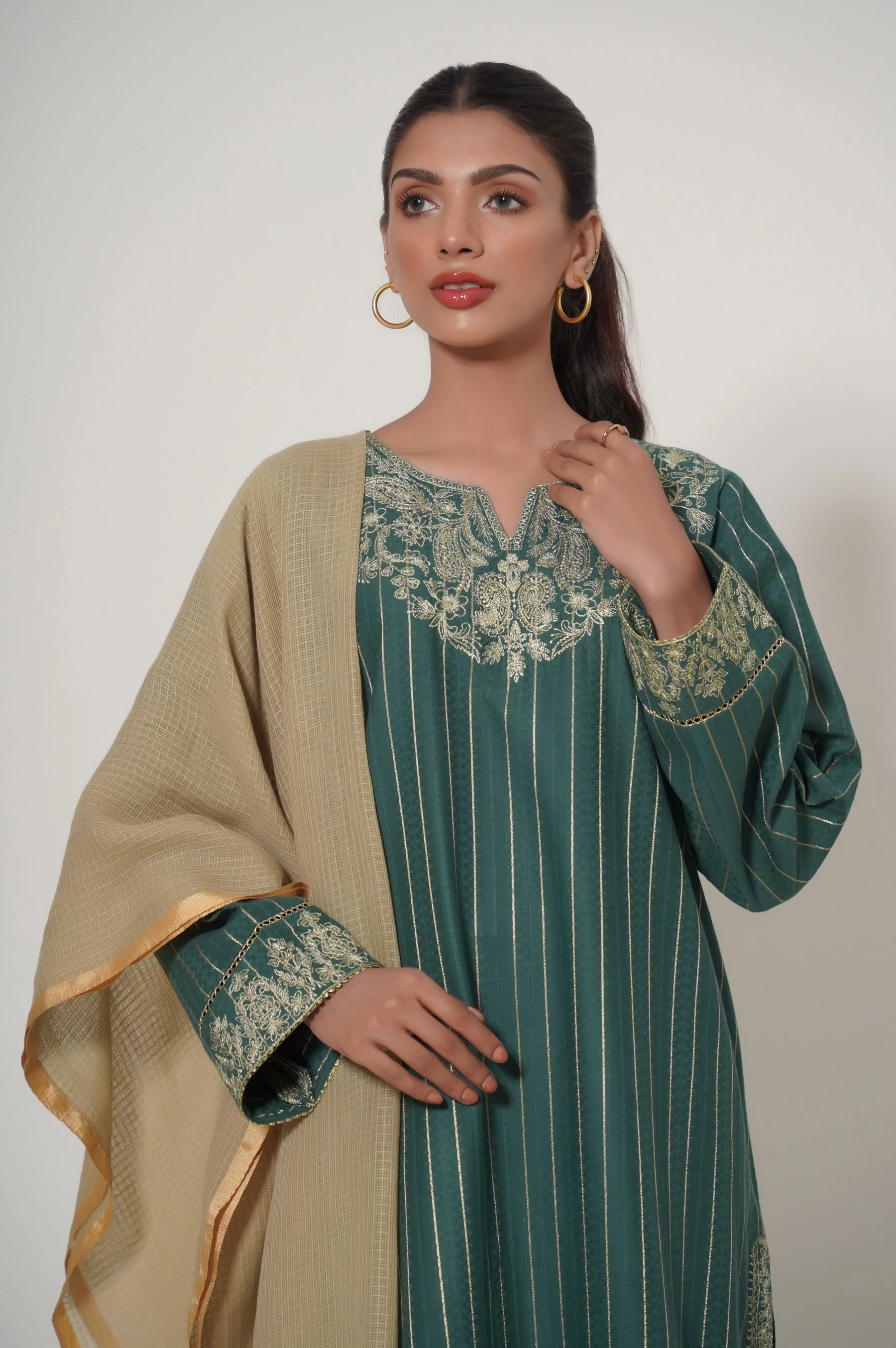 Stitched 3 Piece Embroidered Jacquard Suit - Image 4