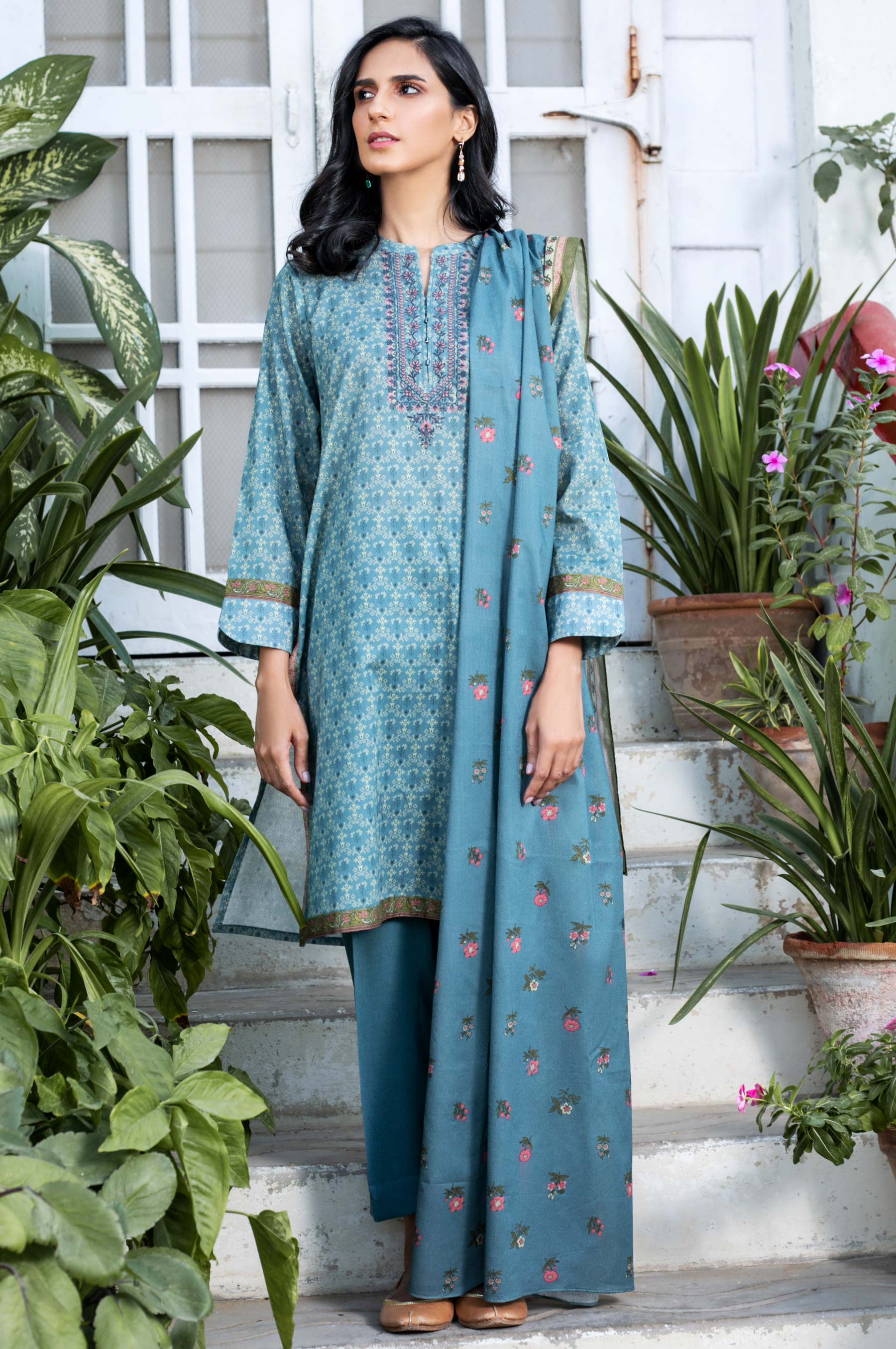 Stitched 3 Piece Embroidered Karandi Suit