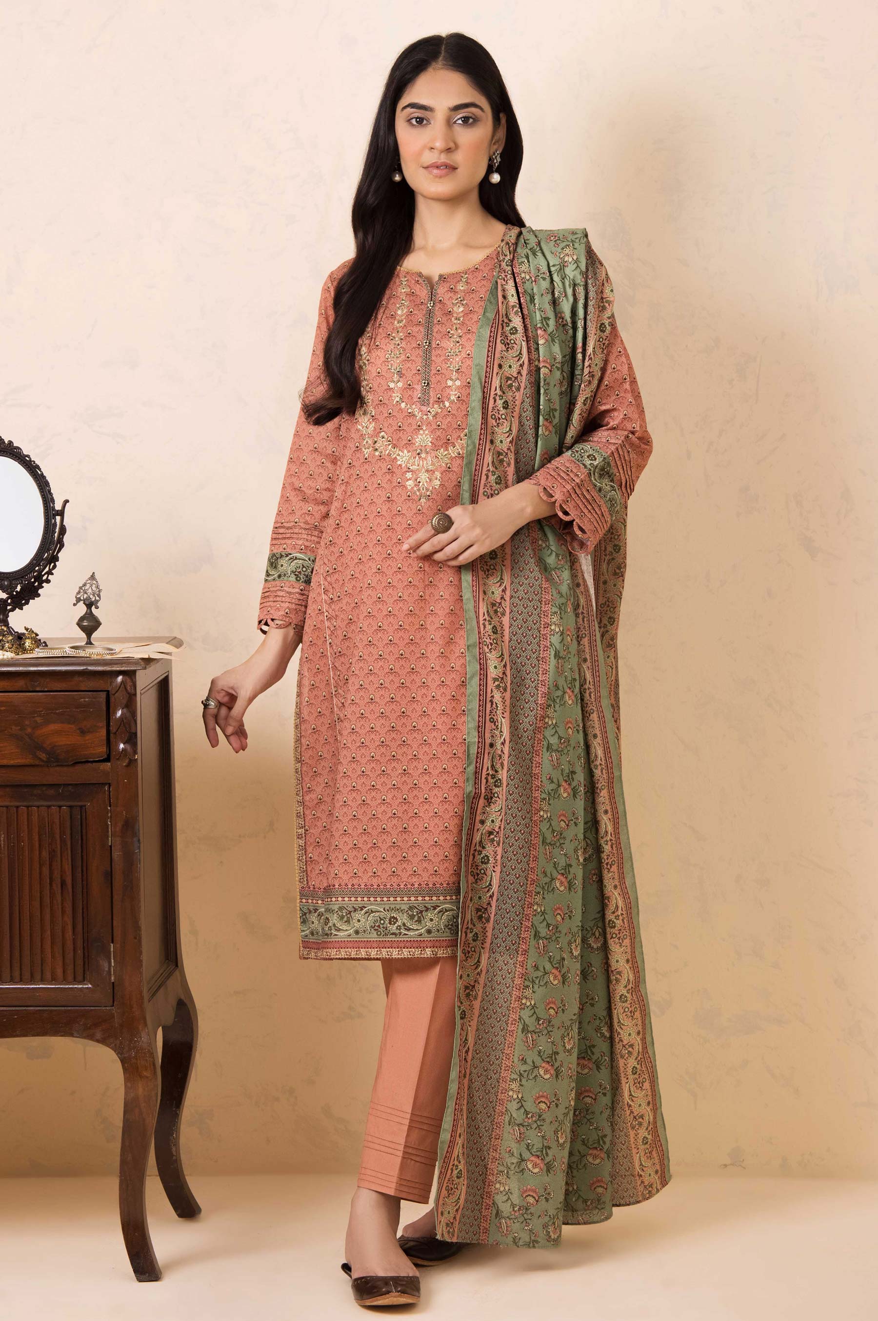 Stitched 3 Piece Embroidered Karandi Suit - Image 4