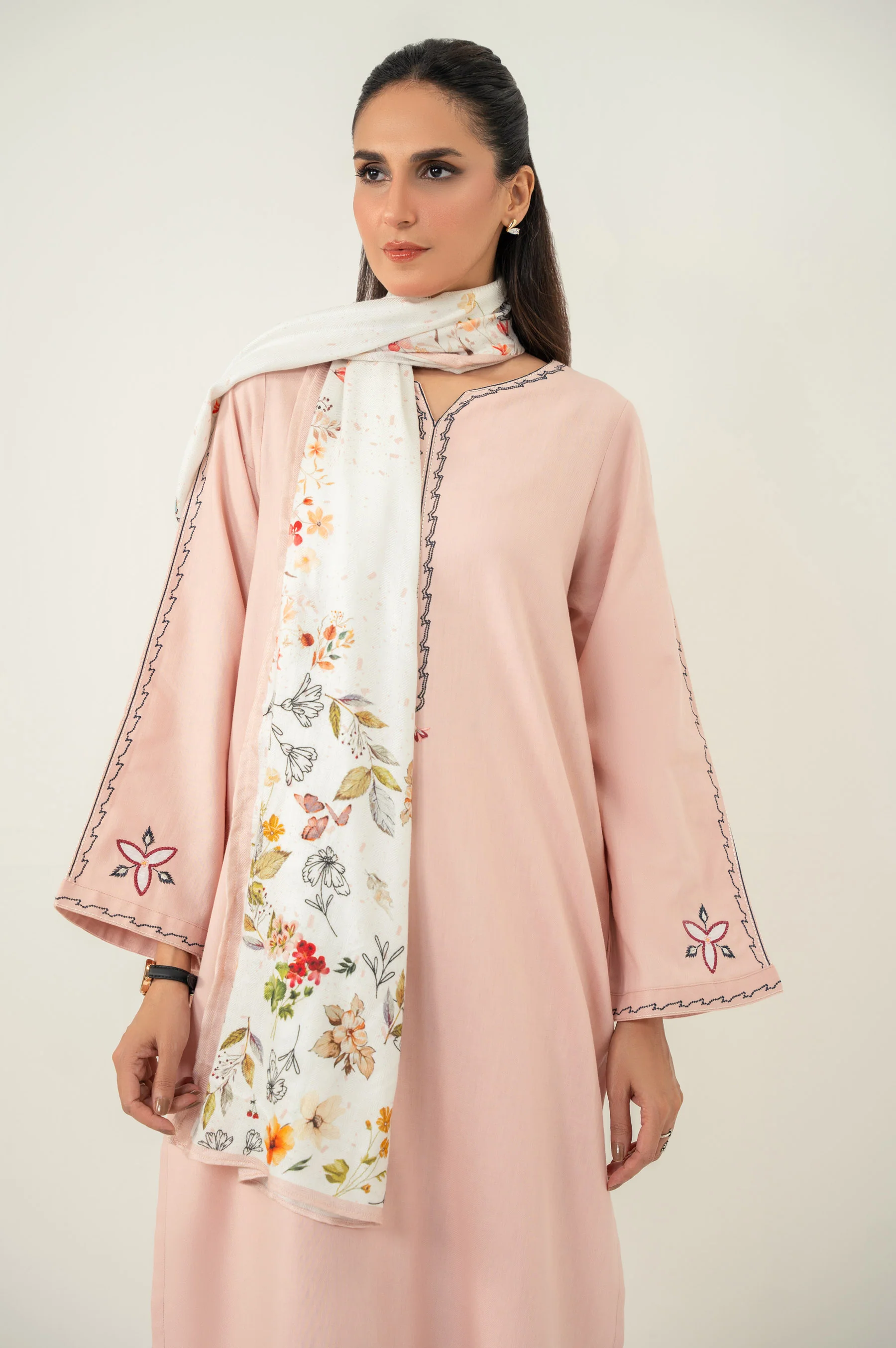 STITCHED EMBROIDERED SUIT - Image 5