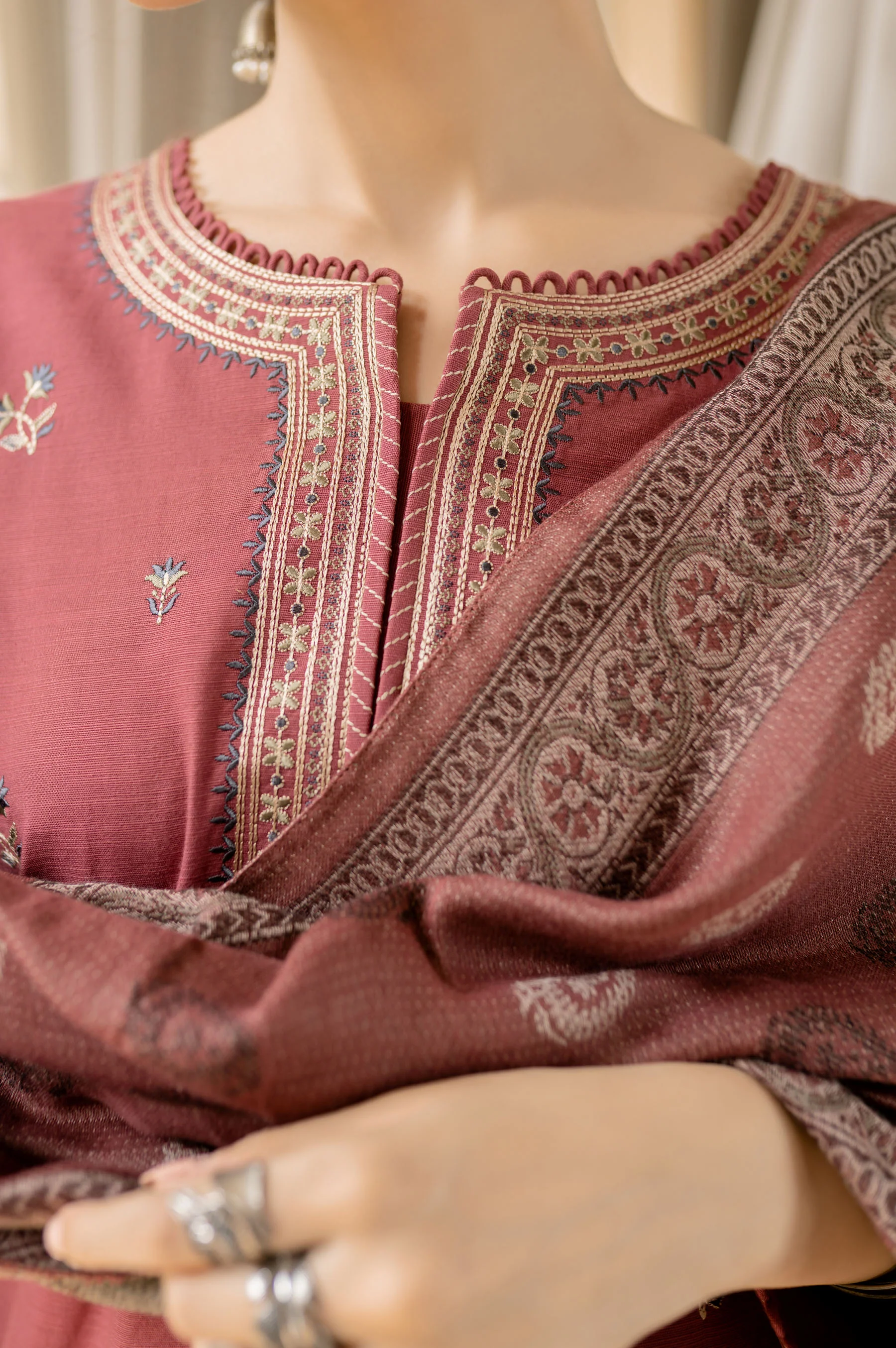 Stitched 3 Piece Embroidered Khaddar Suit - Image 5