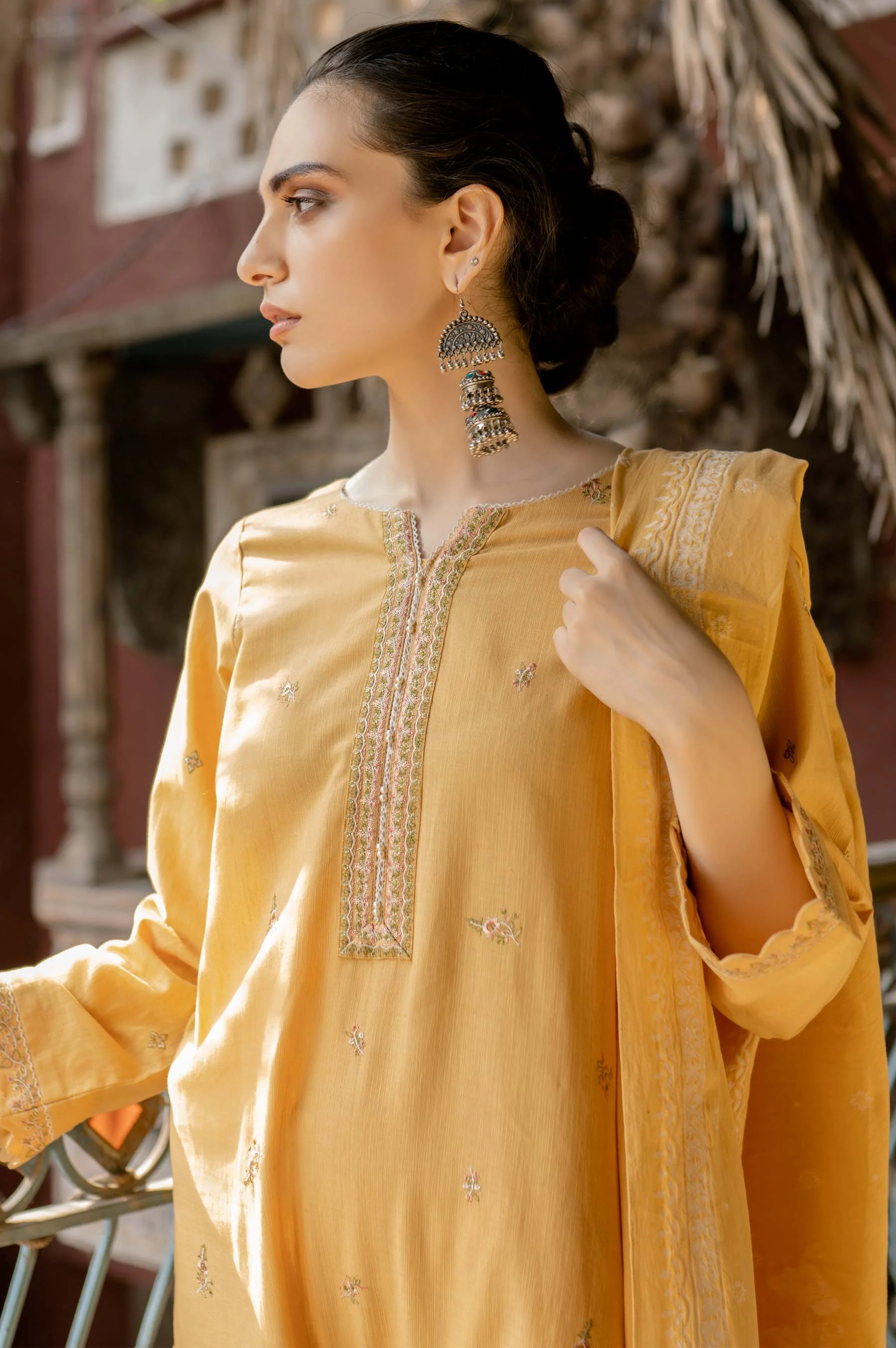 Stitched 3 Piece Embroidered Khaddar Suit - Image 4