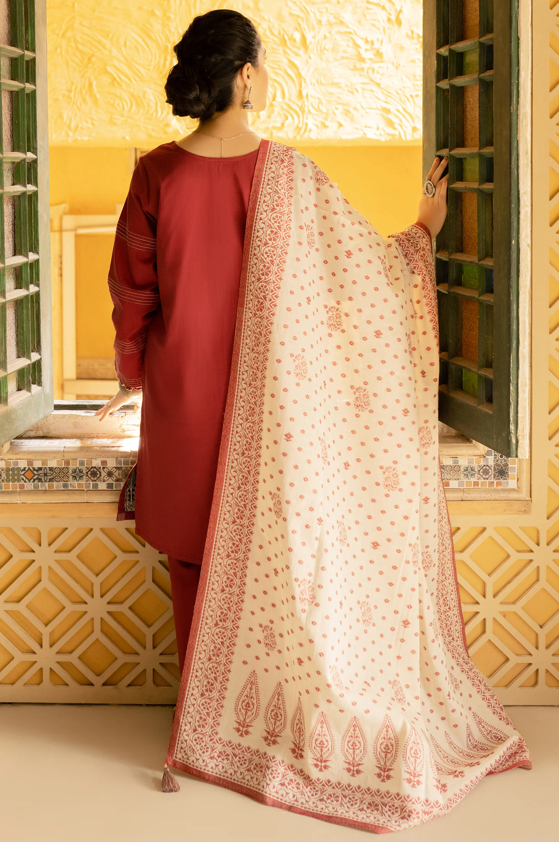 Stitched 3 Piece Embroidered Khaddar Suit - Image 3