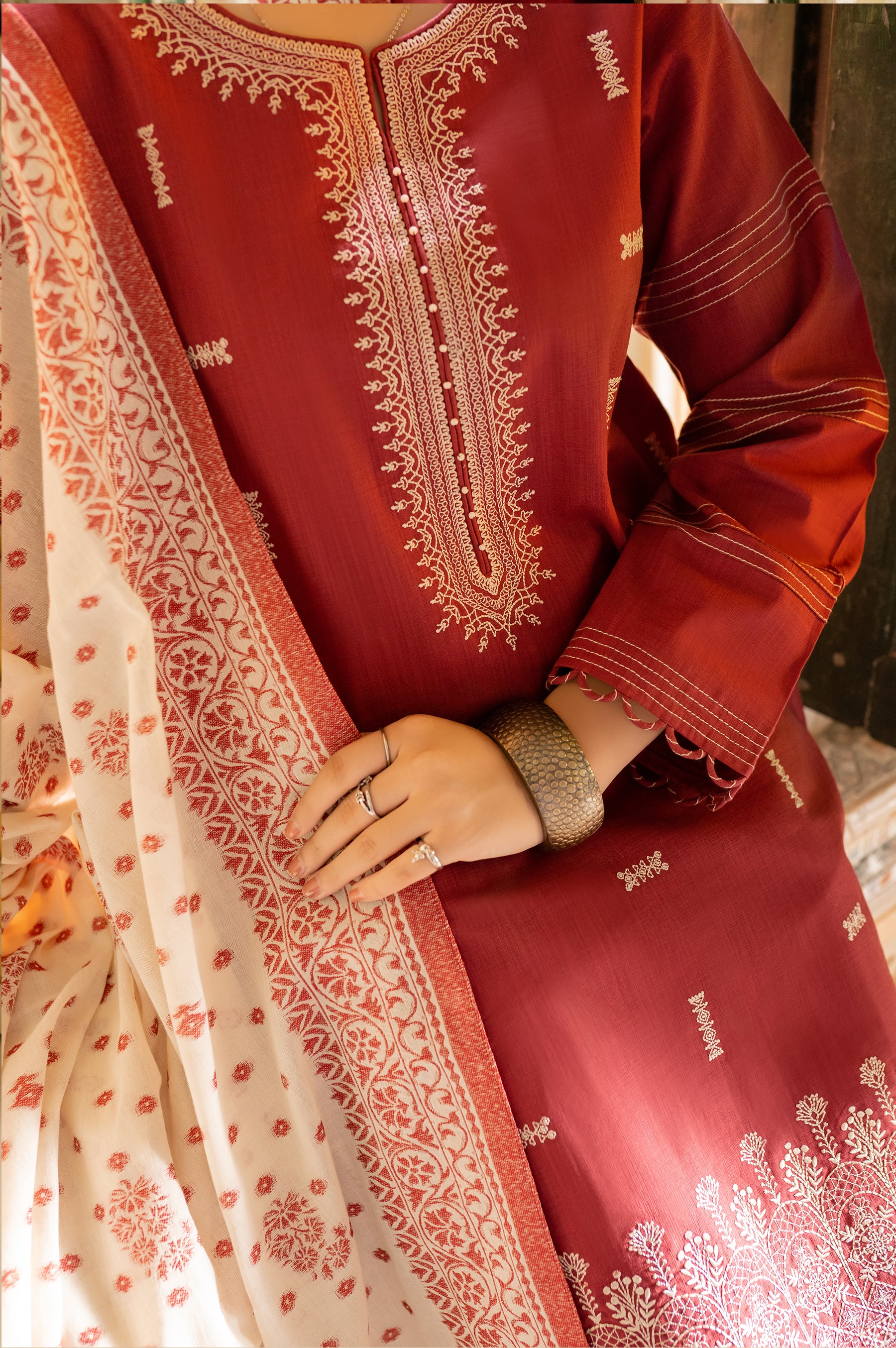 Stitched 3 Piece Embroidered Khaddar Suit - Image 6