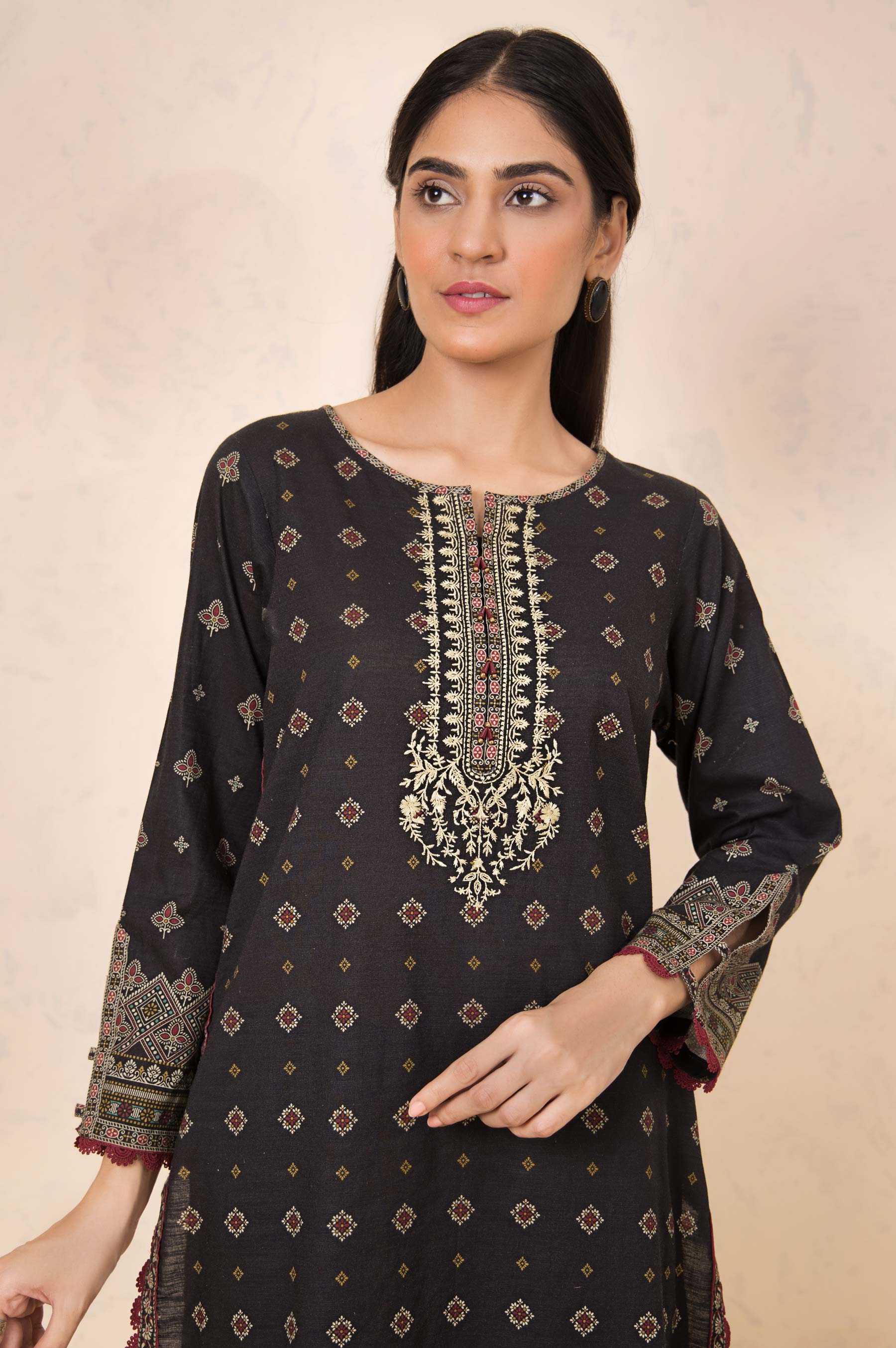Stitched 3 Piece Embroidered Khaddar Suit - Image 5
