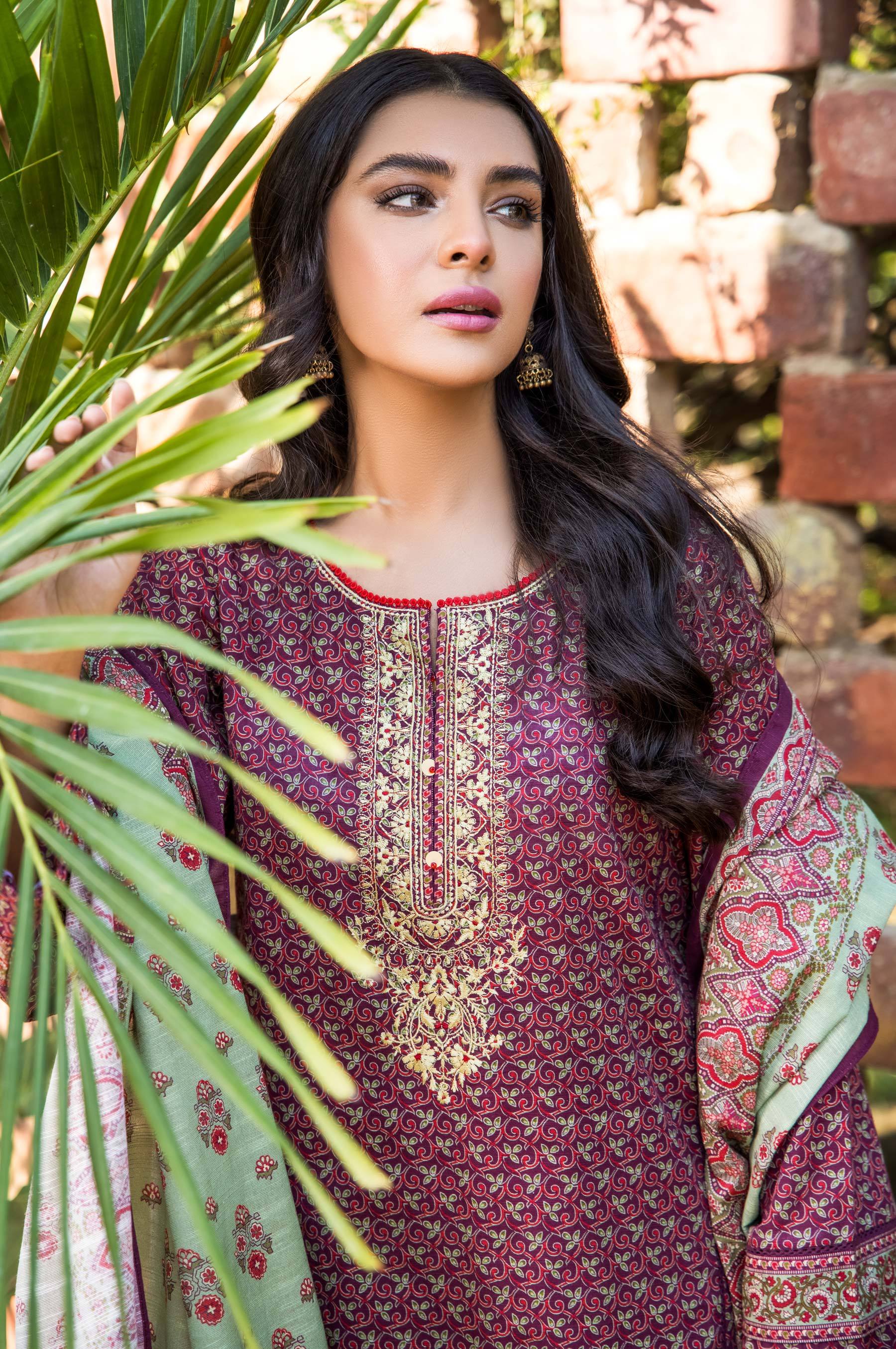 Stitched 3 Piece Embroidered Khaddar Suit - Image 3