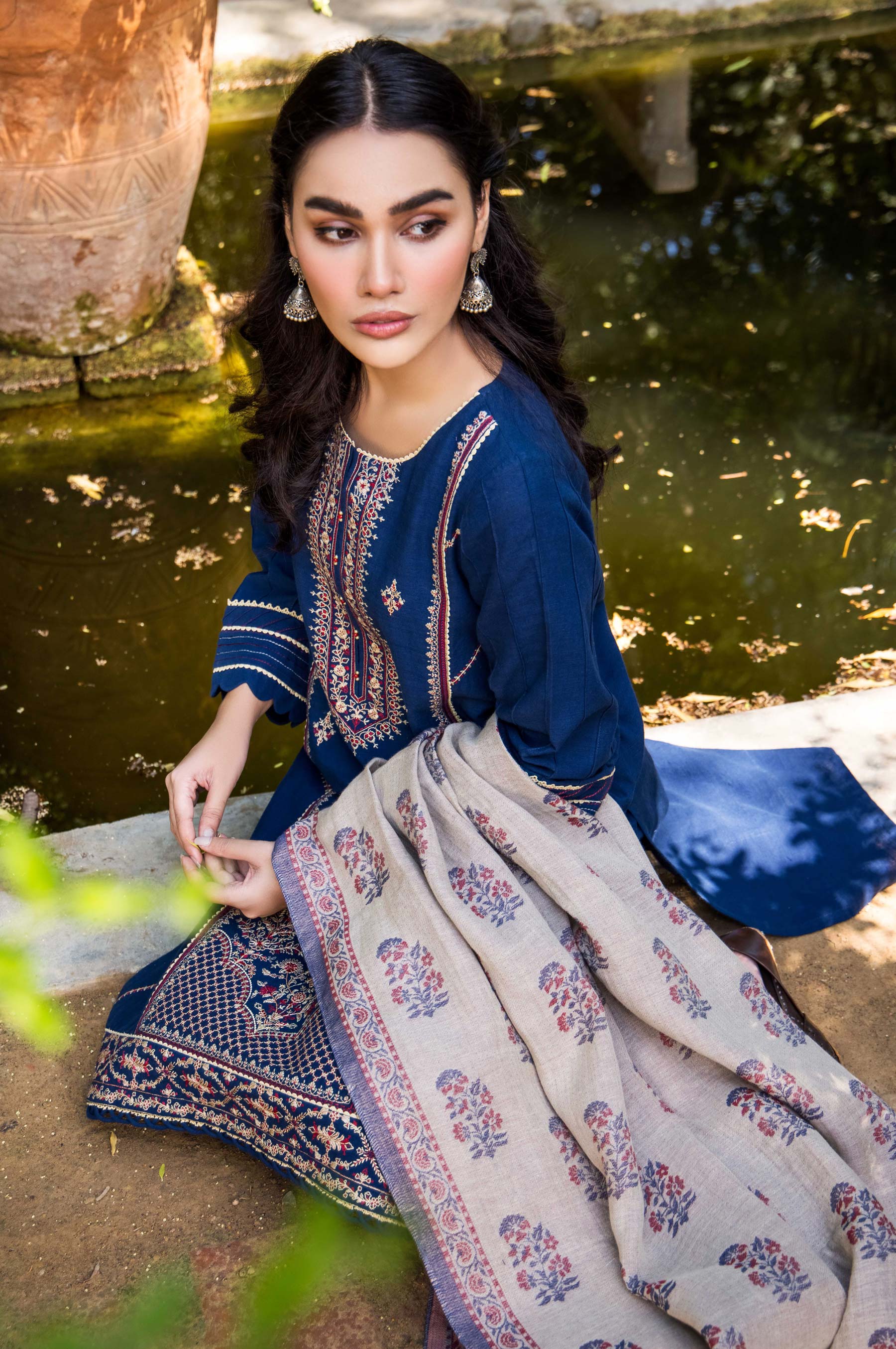 Stitched 3 Piece Embroidered Khaddar with Yarn Jacquard Shawl Suit - Image 5