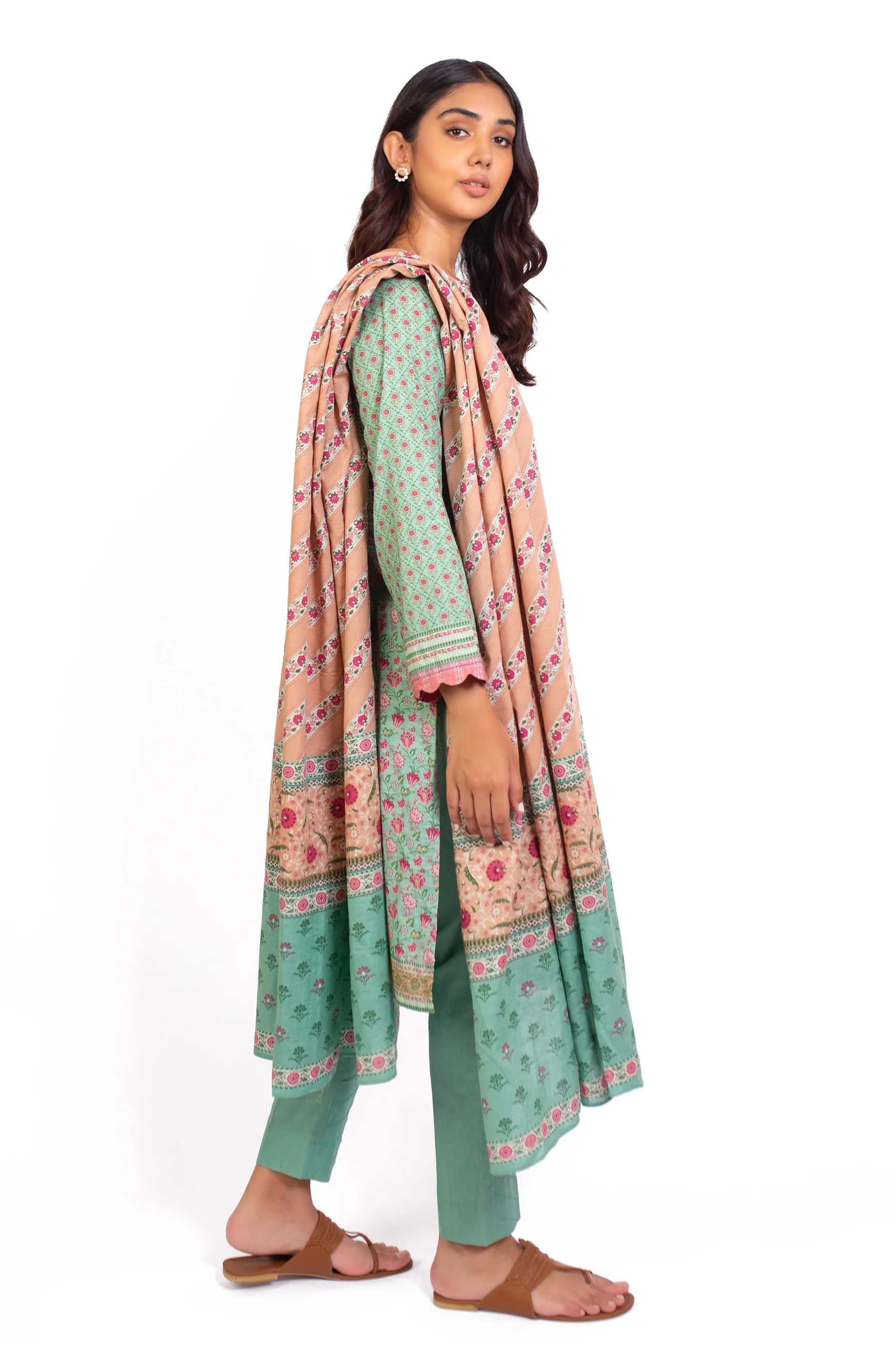 Stitched 3 Piece Embroidered Khaddar Suit - Image 3
