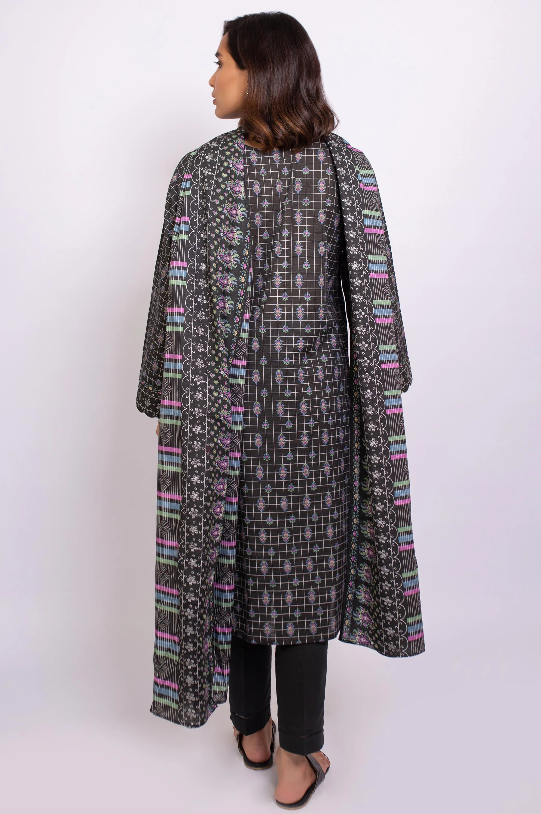 Stitched 3 Piece Embroidered Khaddar Suit - Image 2