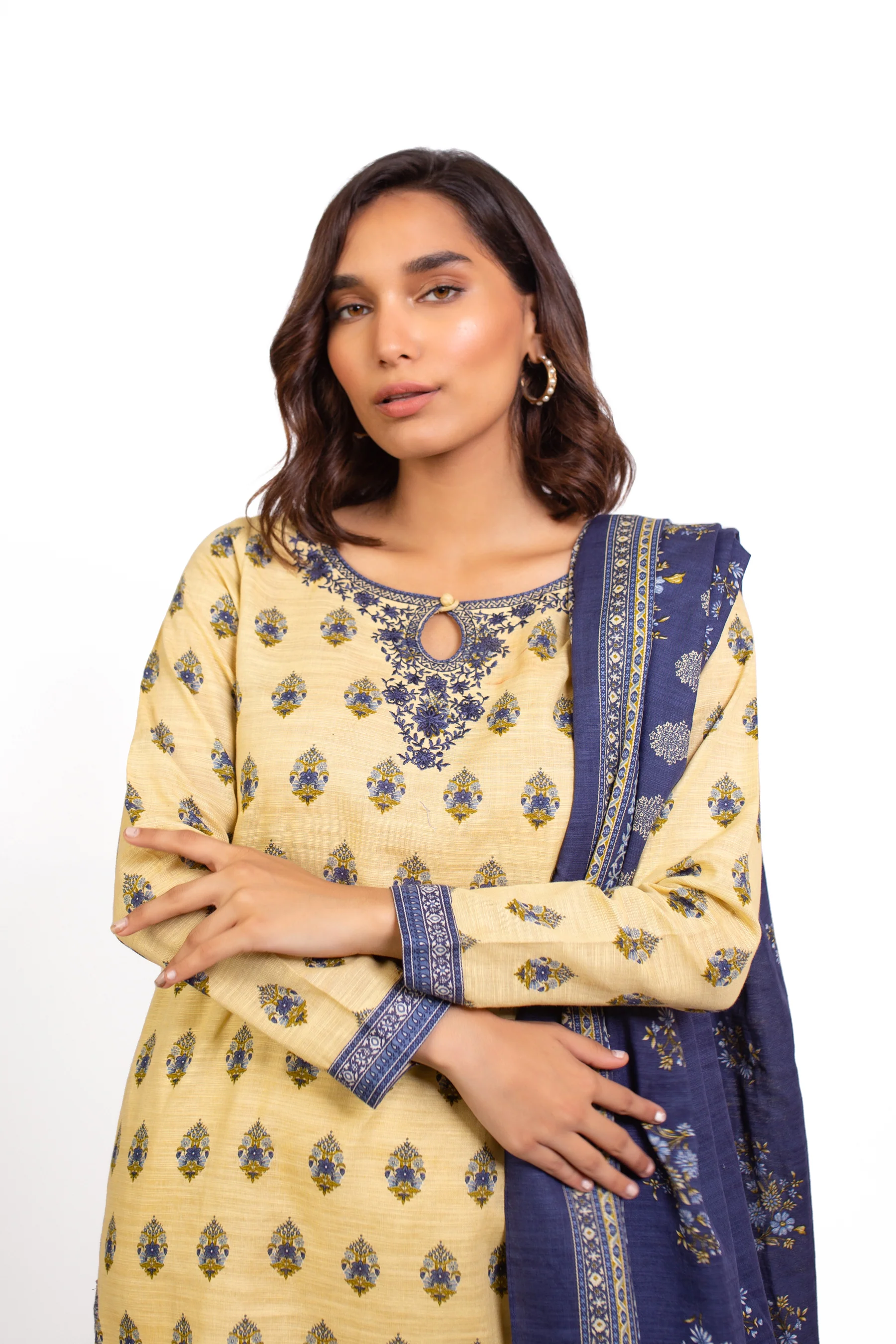 Stitched 3 Piece Embroidered Khaddar Suit - Image 3
