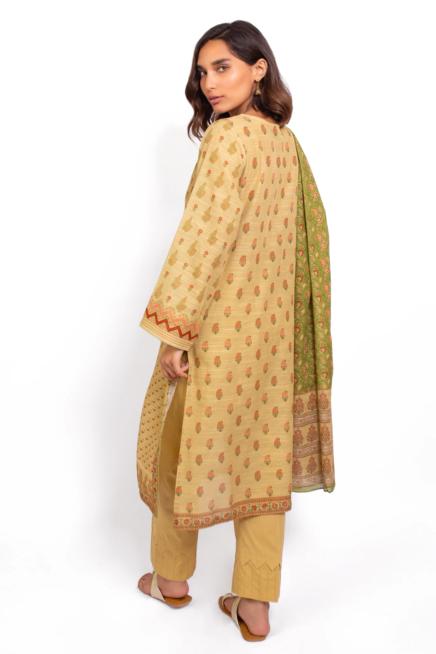 Stitched 3 Piece Embroidered Khaddar Suit - Image 3