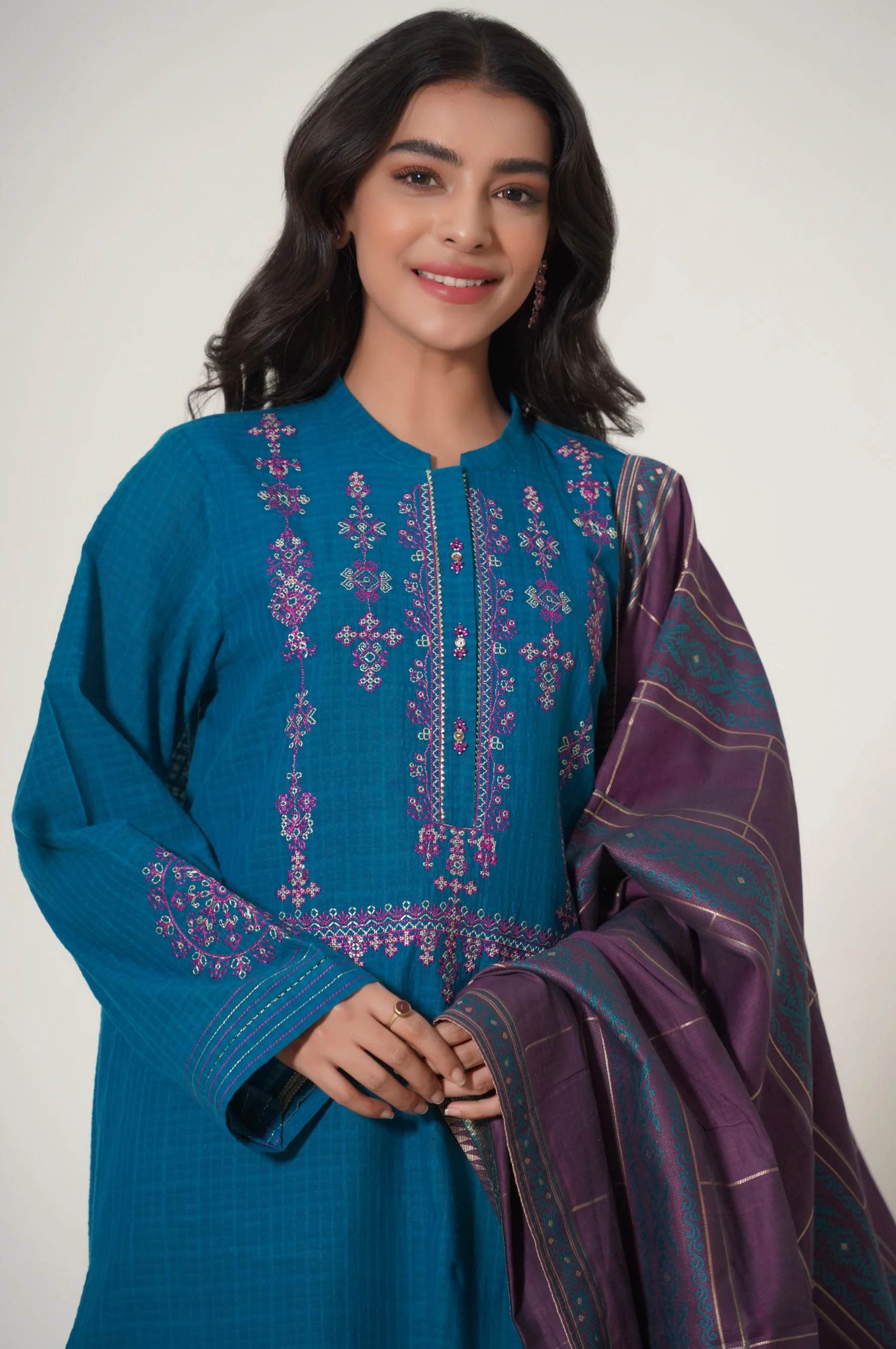 Stitched 3 Piece Embroidered Textured Slub Suit - Image 4