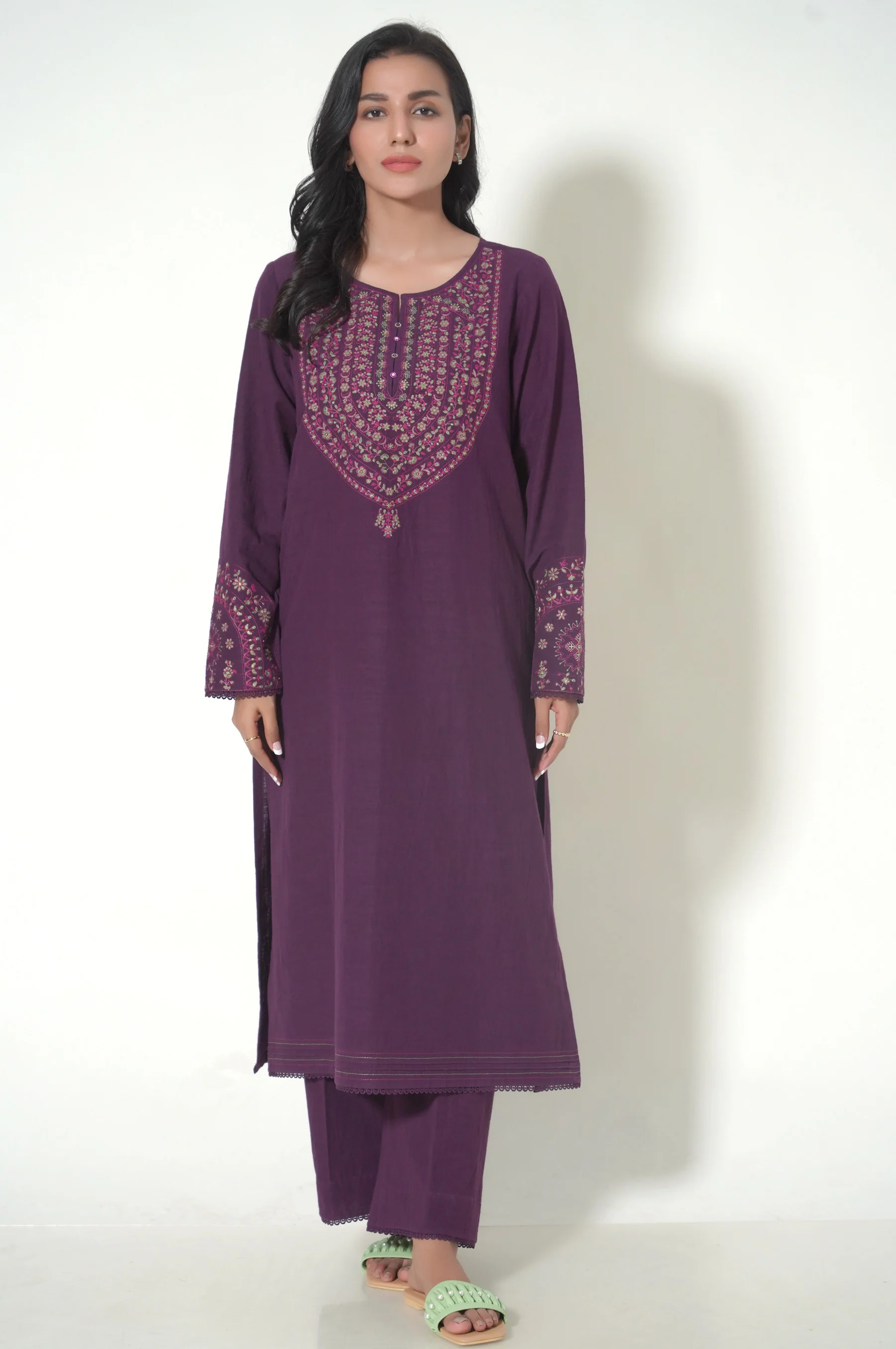 Stitched 3 Piece Khaddar Suit - Image 4