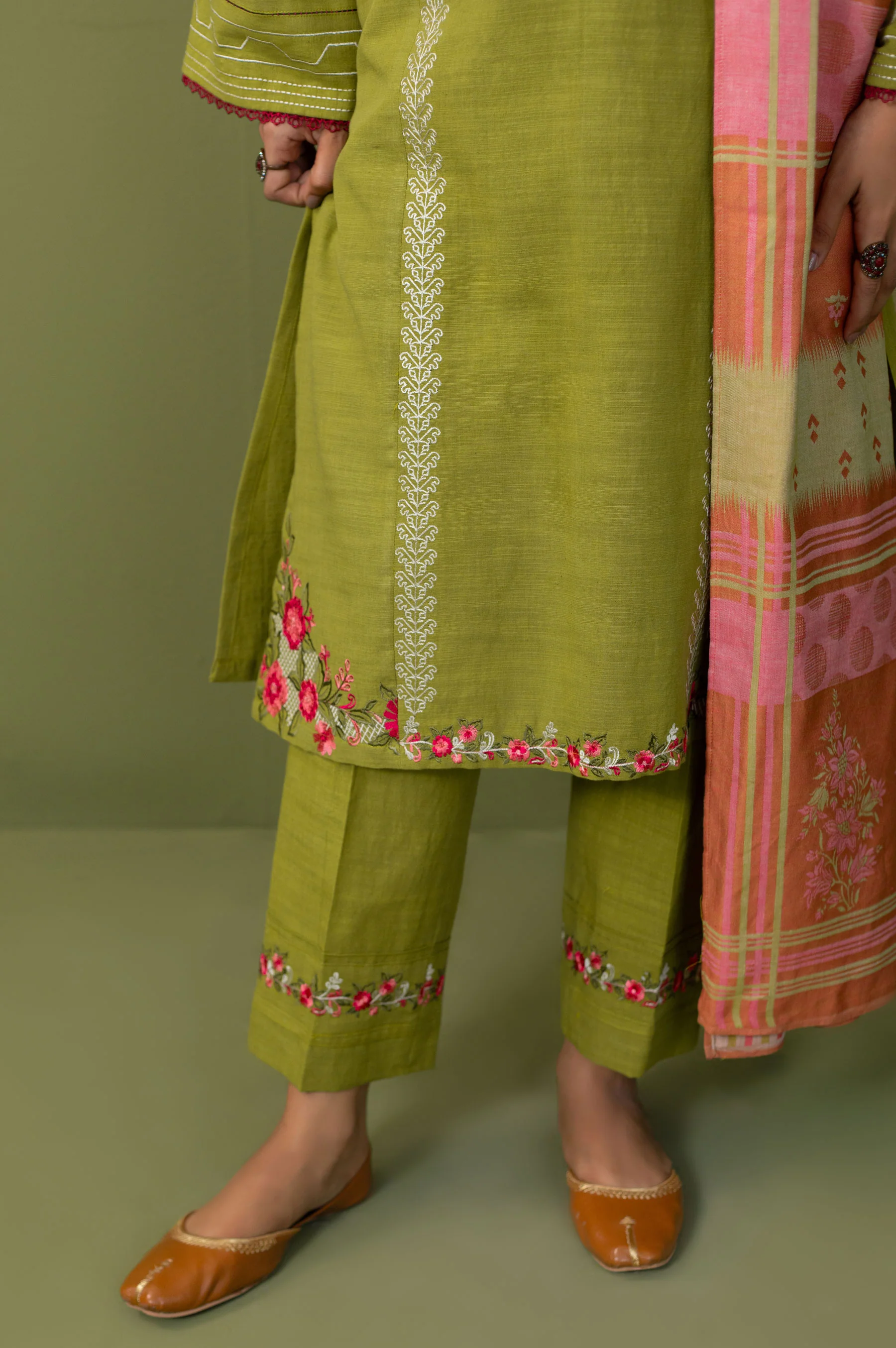 Stitched 3 Piece Embroidered Khaddar Suit - Image 5