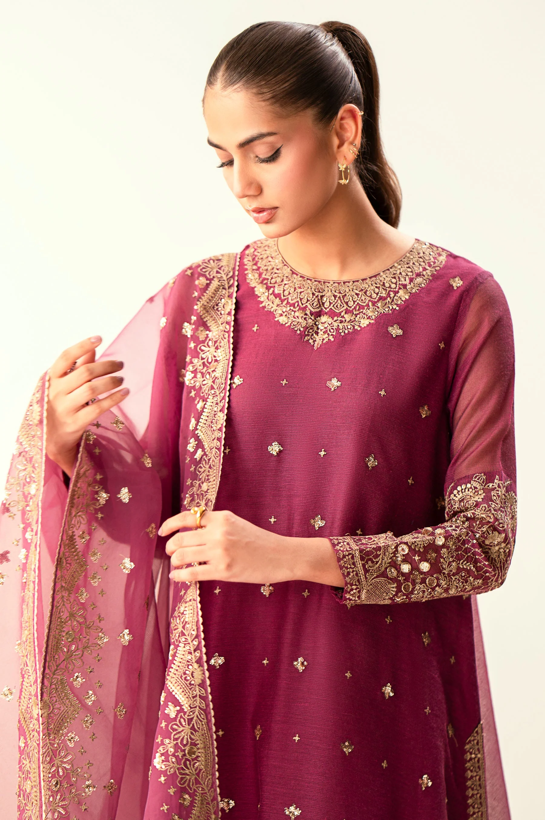EMBROIDERED SUIT - Image 2