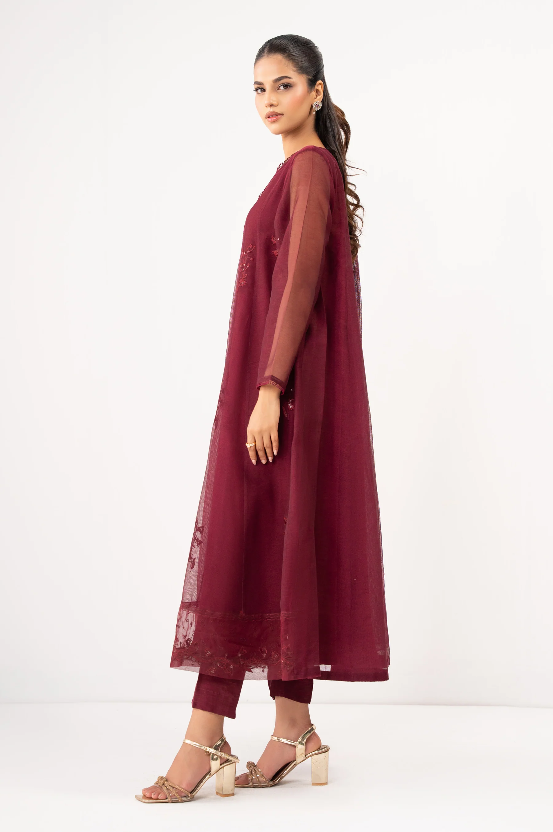 EMBROIDERED SUIT - Image 4