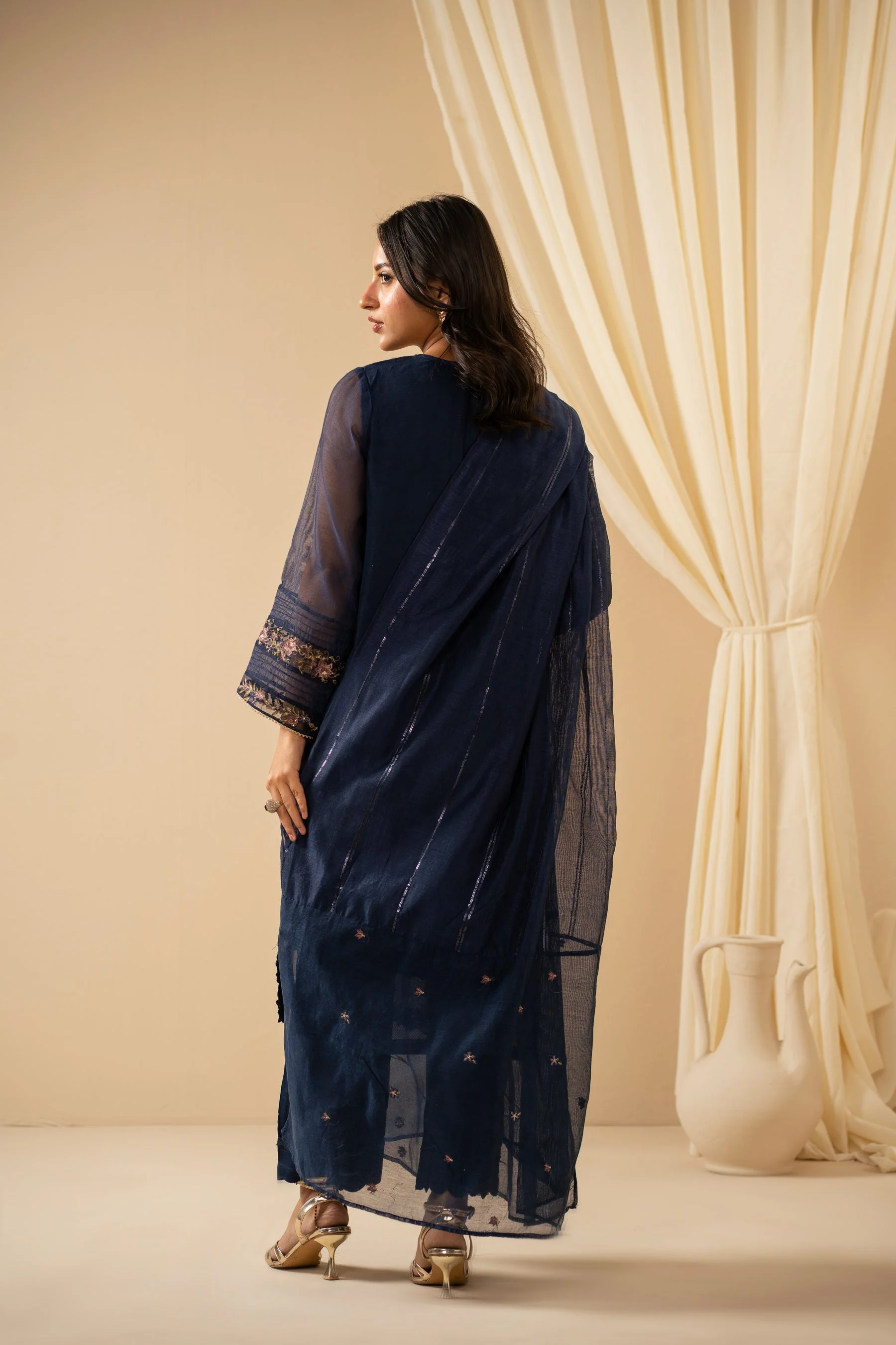 STITCHED EMBROIDERED KHADDI NET SUIT (FACTORY E-OUTLET) - Image 4